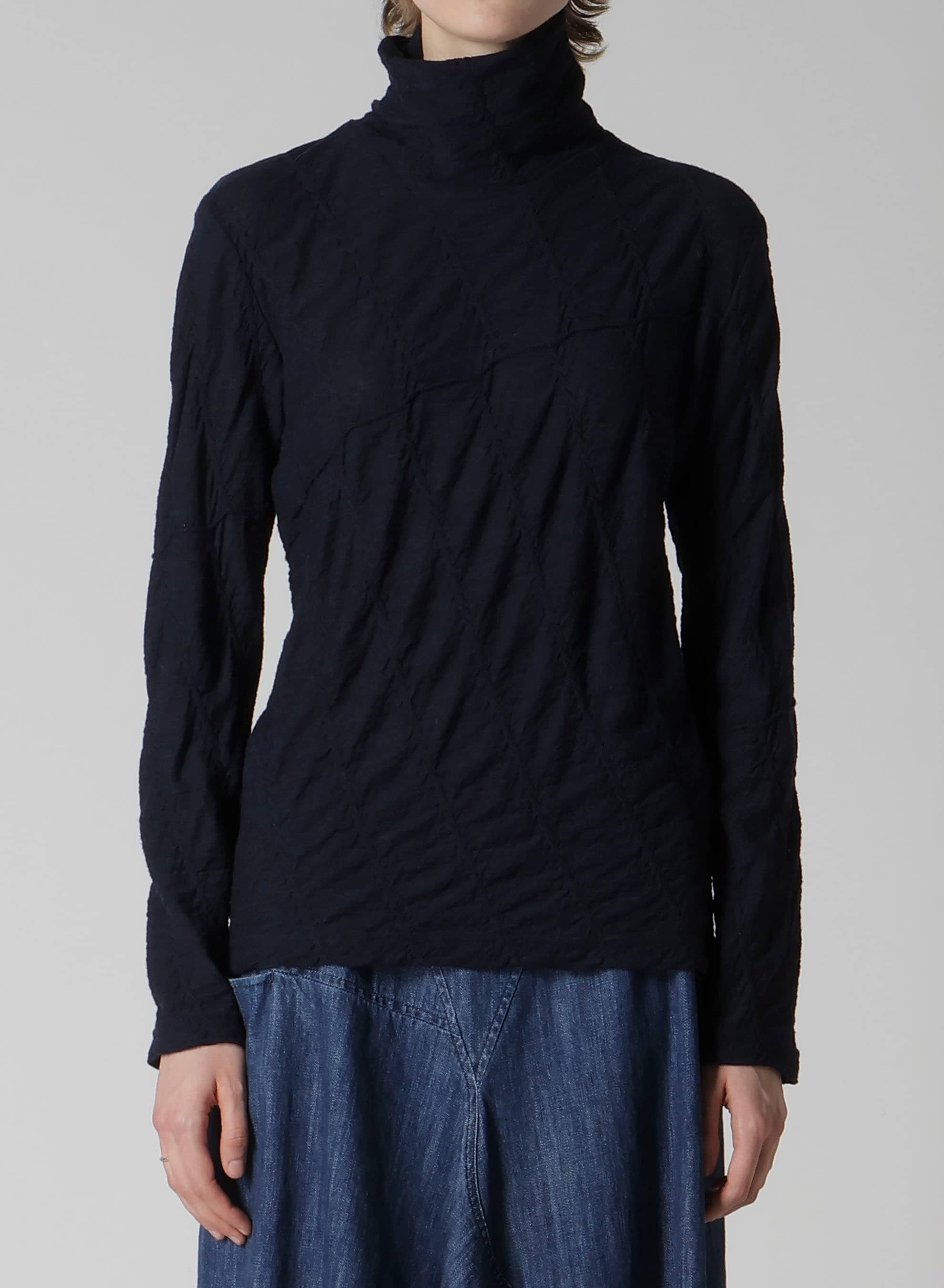TUCKED DIAGONAL CABLE JQ HIGH NECK LONG T
