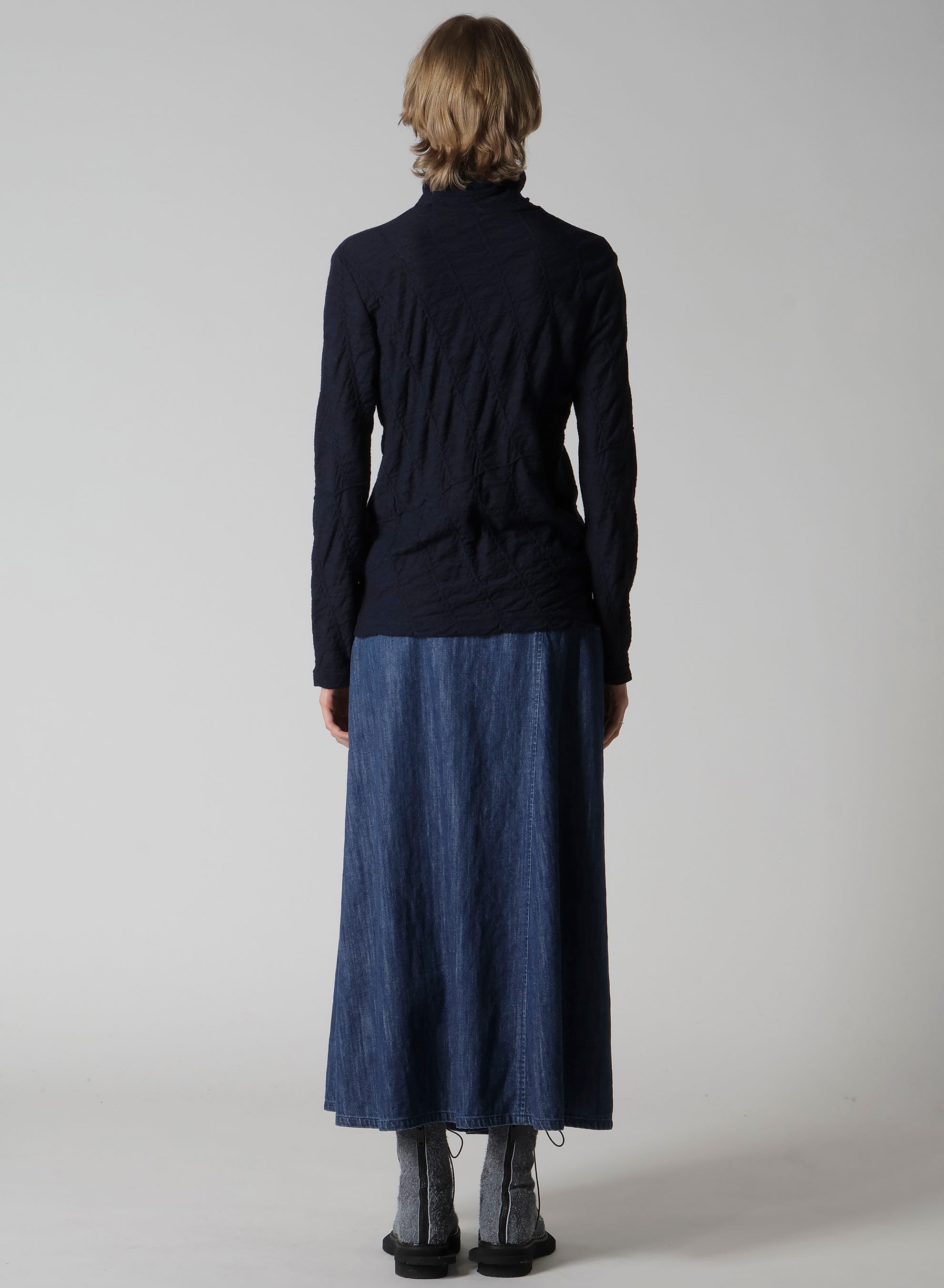 TUCKED DIAGONAL CABLE JQ HIGH NECK LONG T