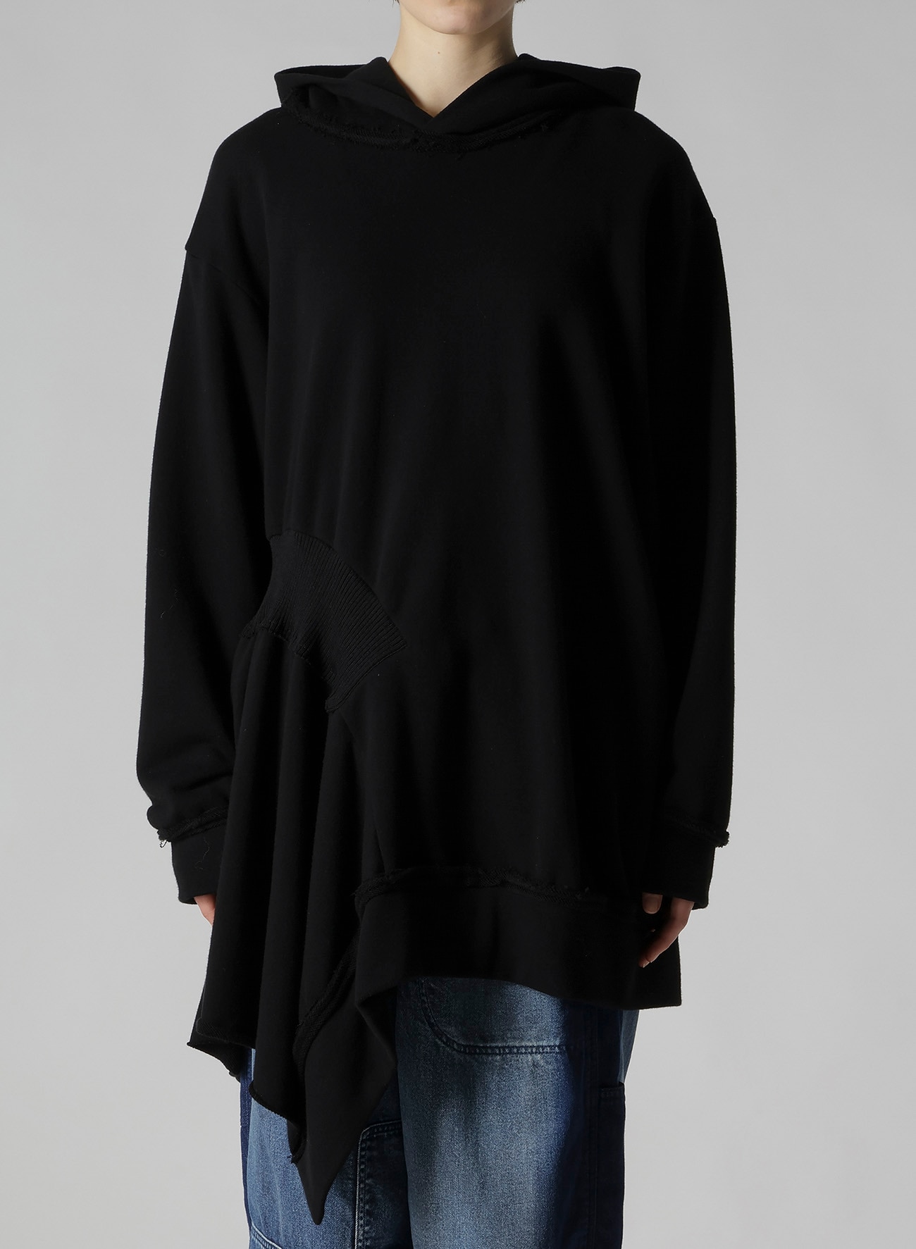 SOFT FRENCHTERRY ASSYMETRIC HOODIE