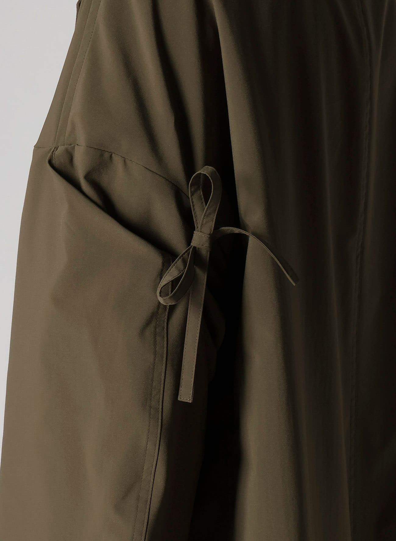 PE/ TAFTA DROP SLEEVE COAT