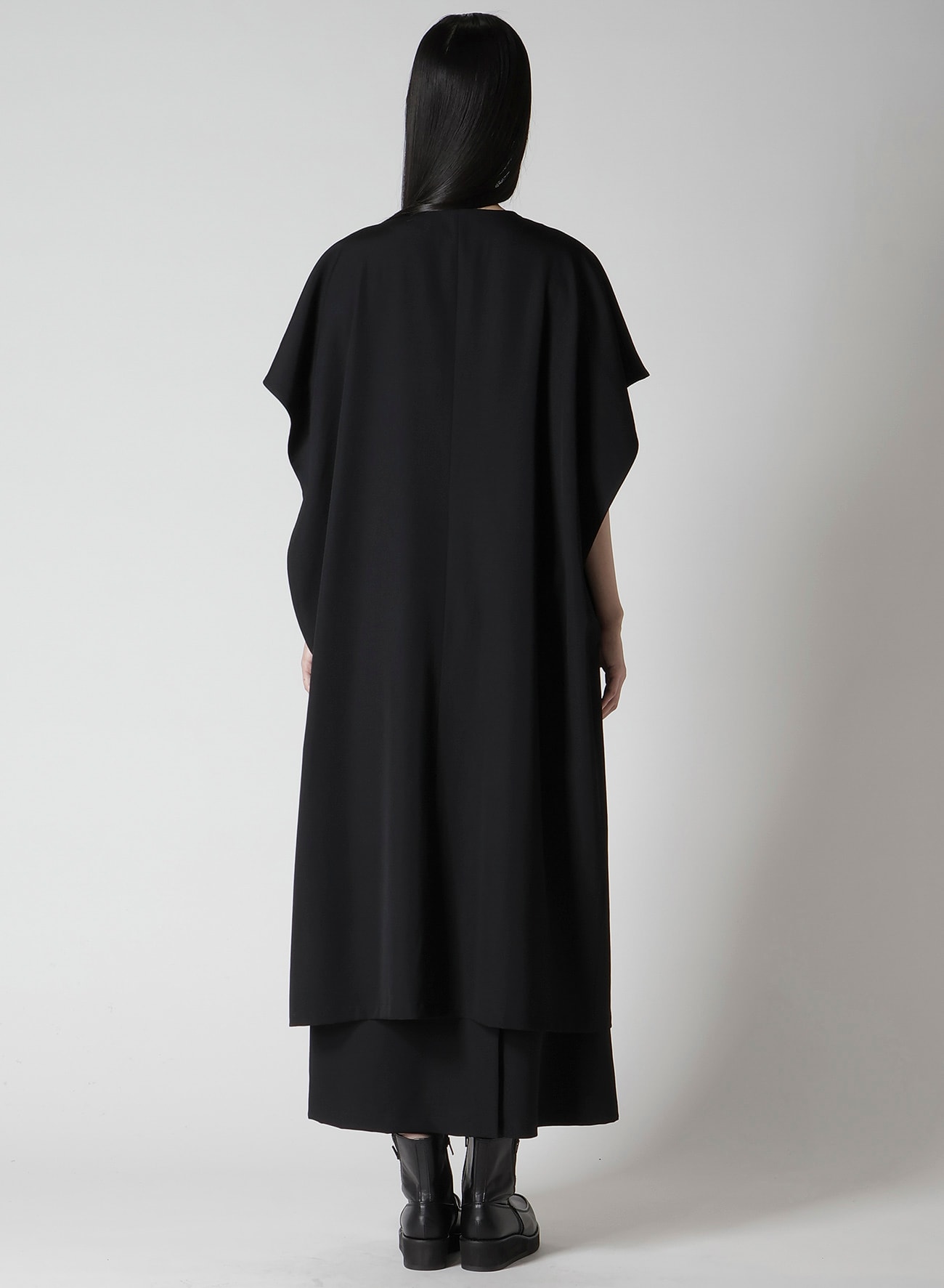 WOOL GABARDINE FLARE SLEEVE FRONT OPEN DRESS