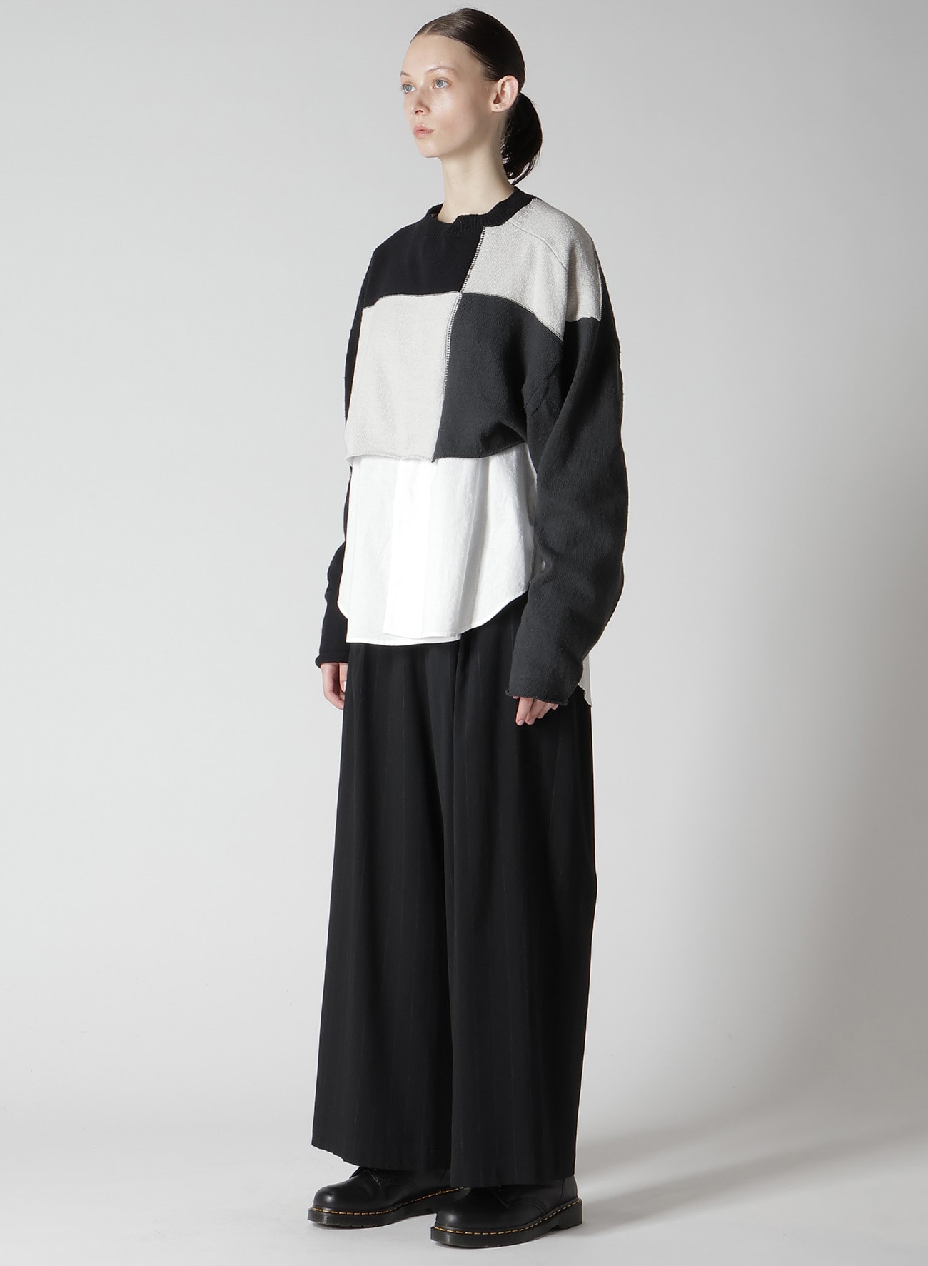 HARD-TWISTED BLOCK INTARSIA ROUND NECK SHORT PULLOVER