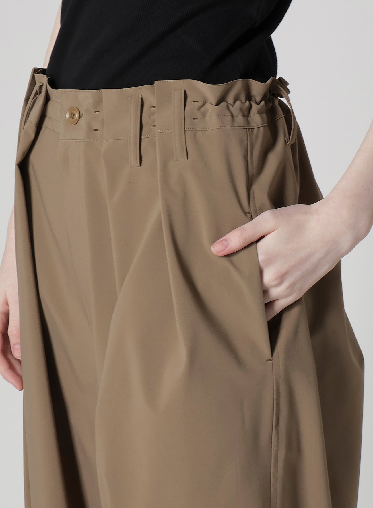 PE/ TAFTA DOUBLE TUCK GATEHRED PANTS