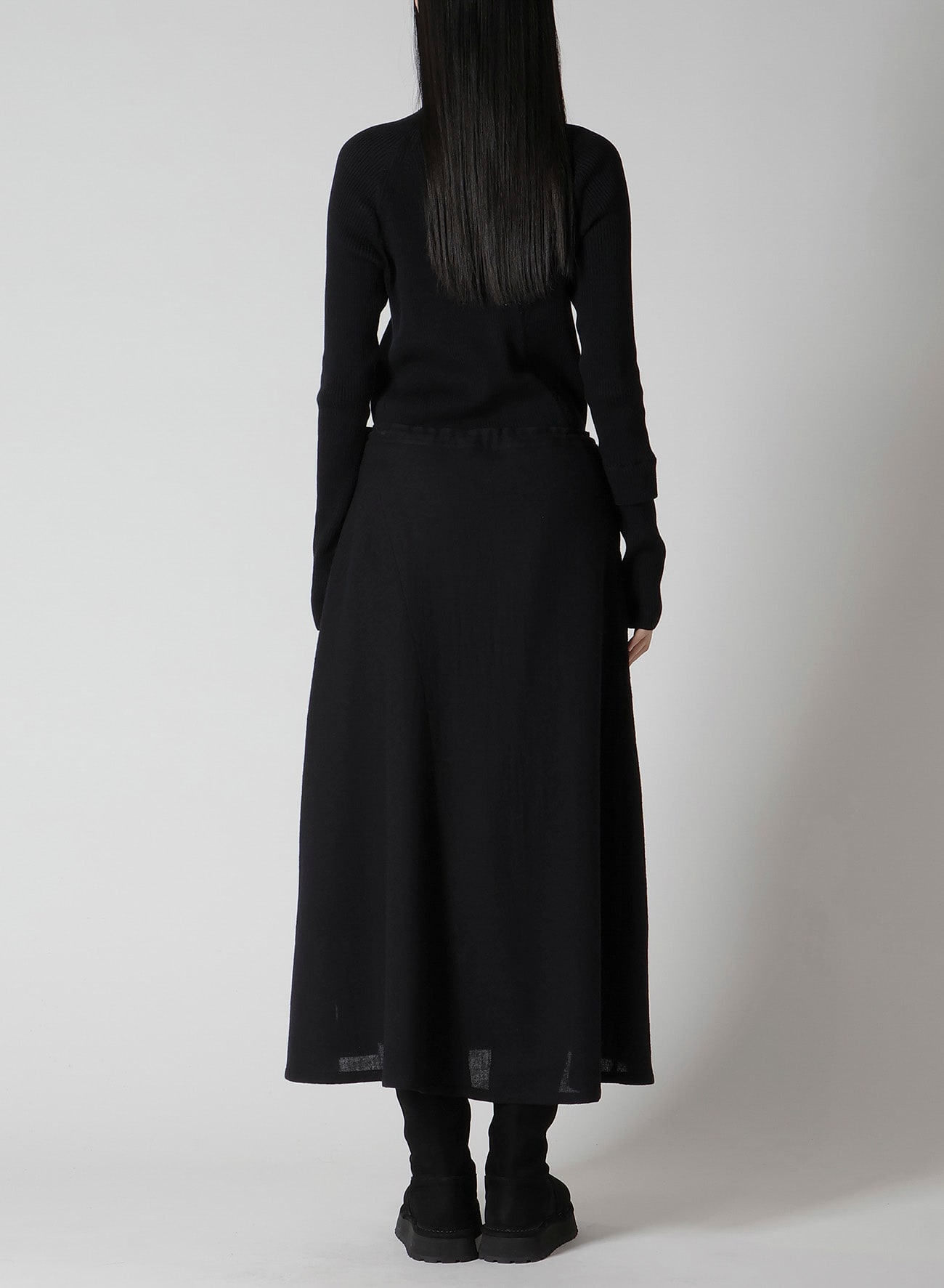 WOOL GAUZE TWILL ASYMMETRIC FLARE SKIRT