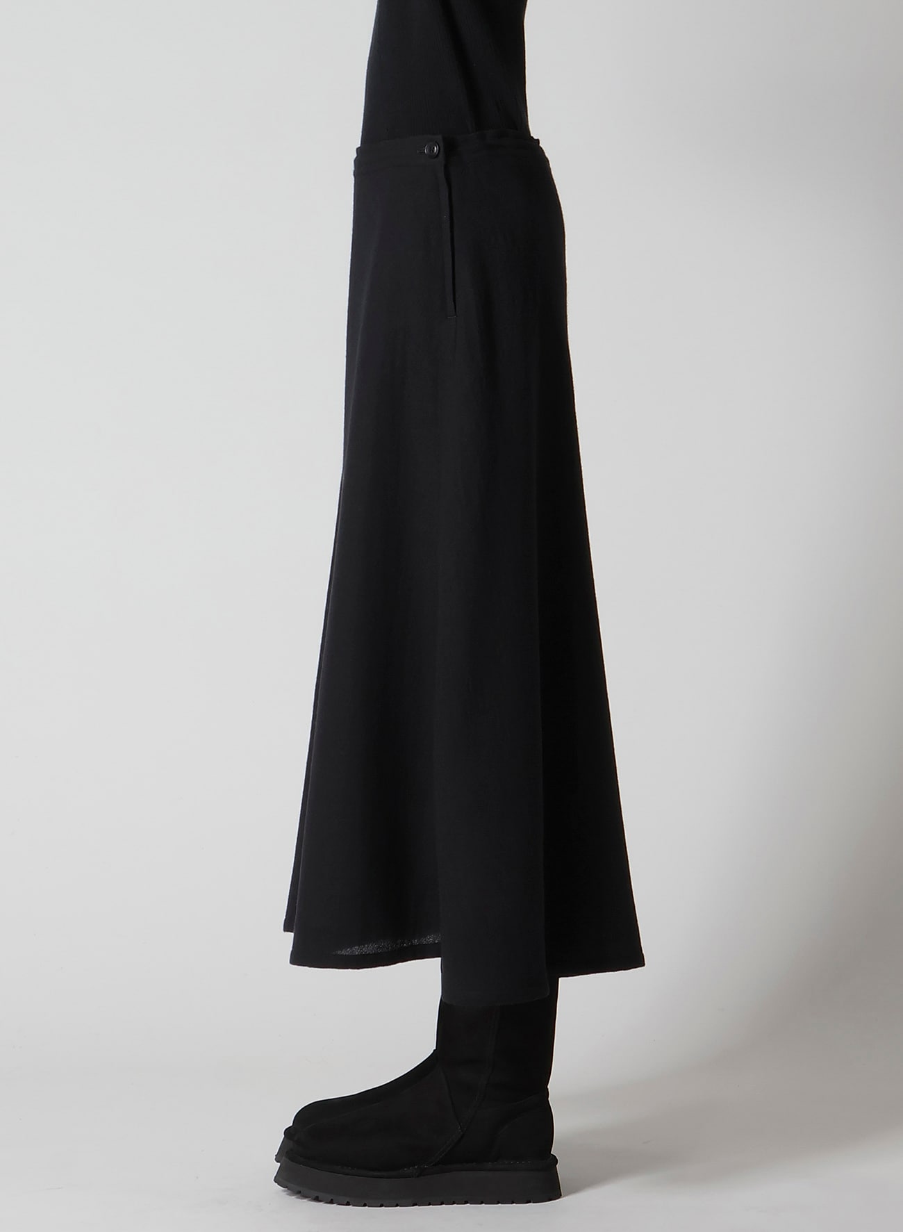 WOOL GAUZE TWILL ASYMMETRIC FLARE SKIRT
