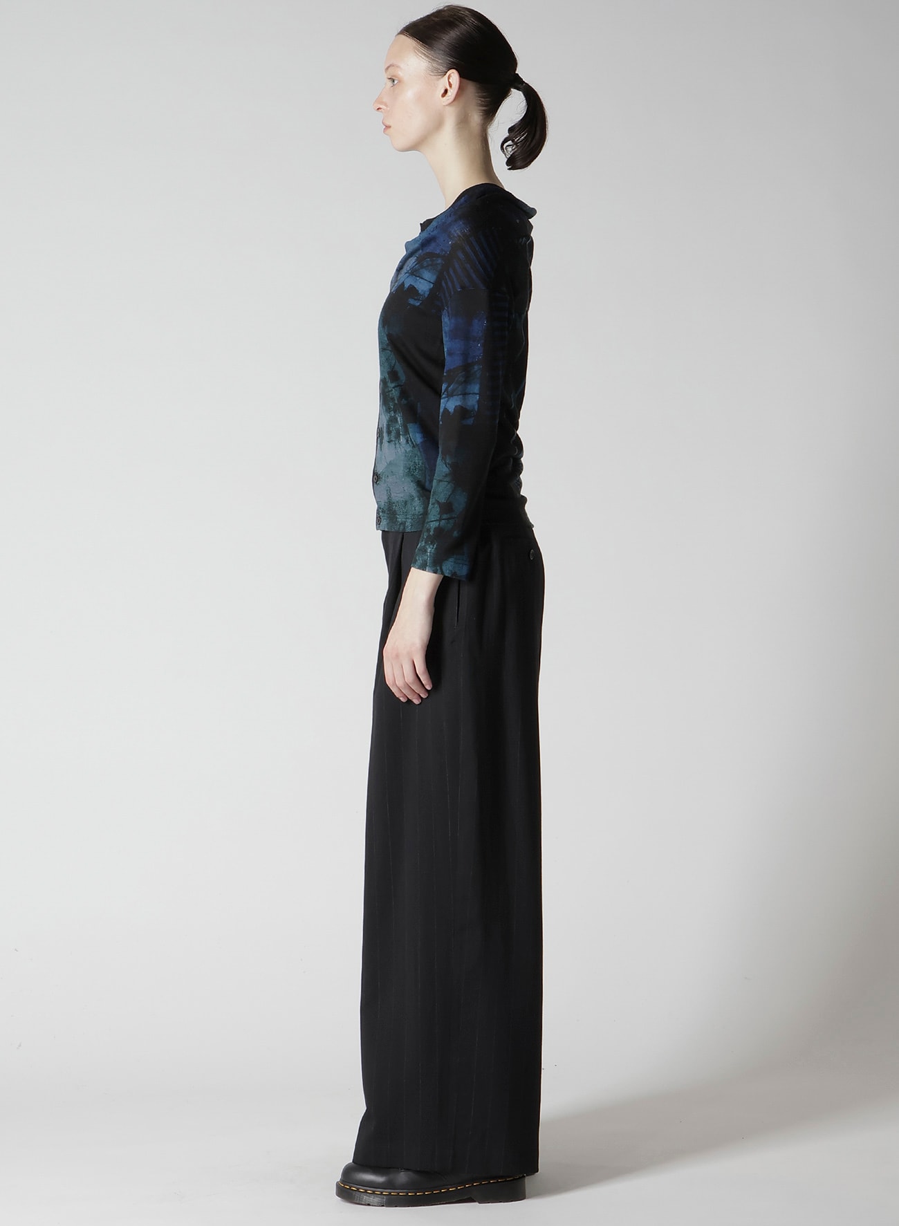 BLURRY FLOWER PRINTTED OFF NECK BUTTONED CARDIGAN