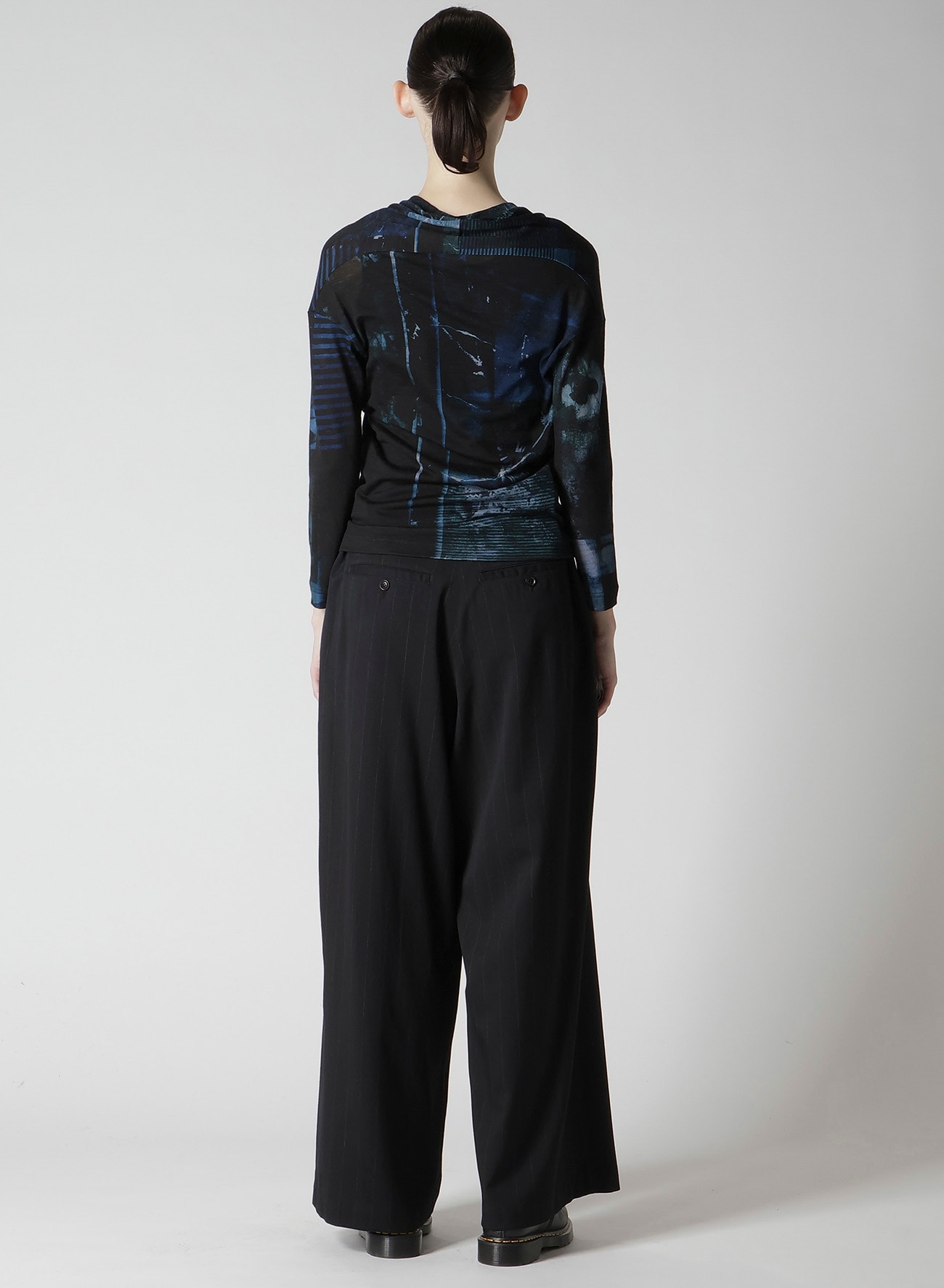 BLURRY FLOWER PRINTTED OFF NECK BUTTONED CARDIGAN