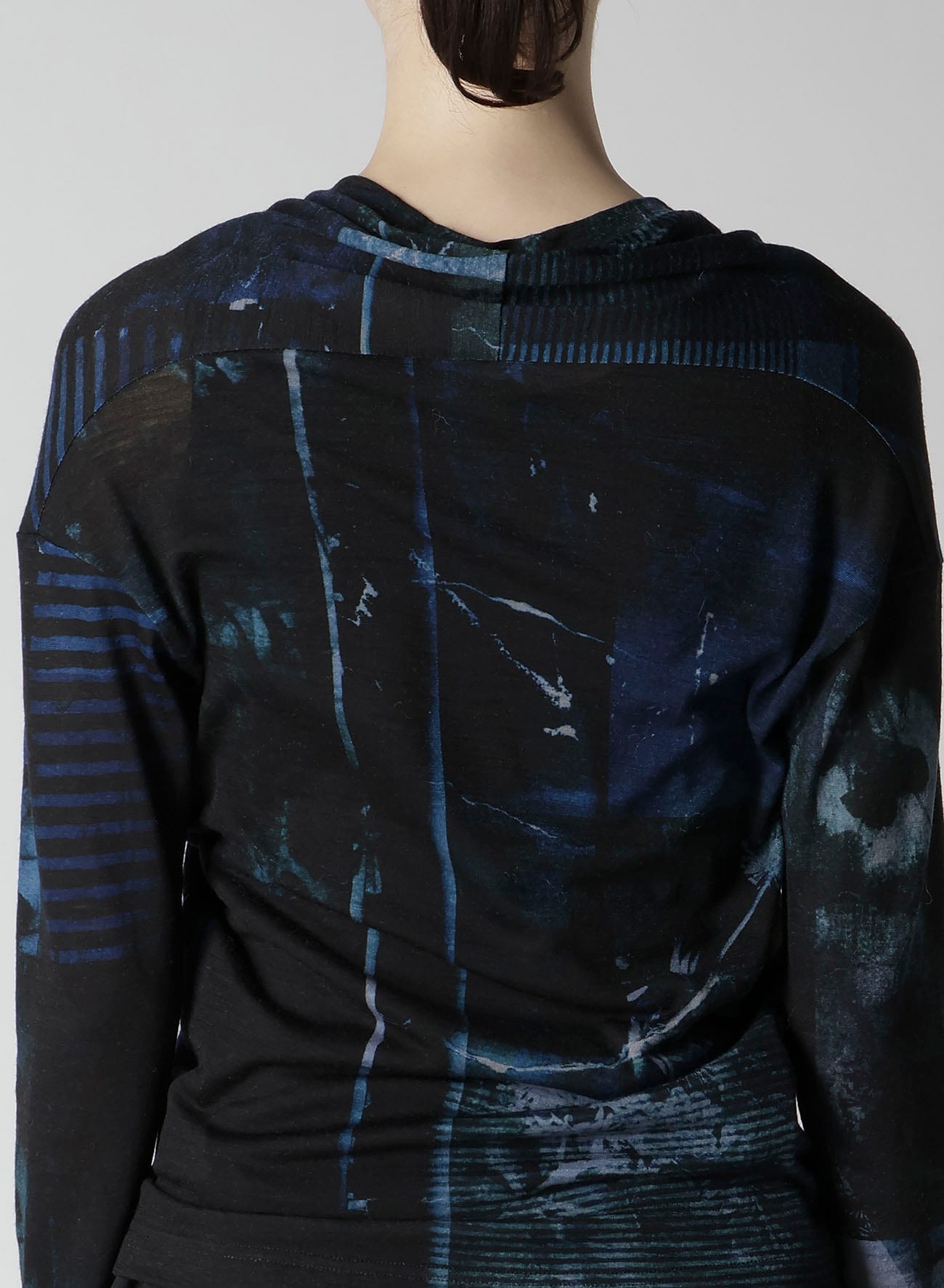 BLURRY FLOWER PRINTTED OFF NECK BUTTONED CARDIGAN