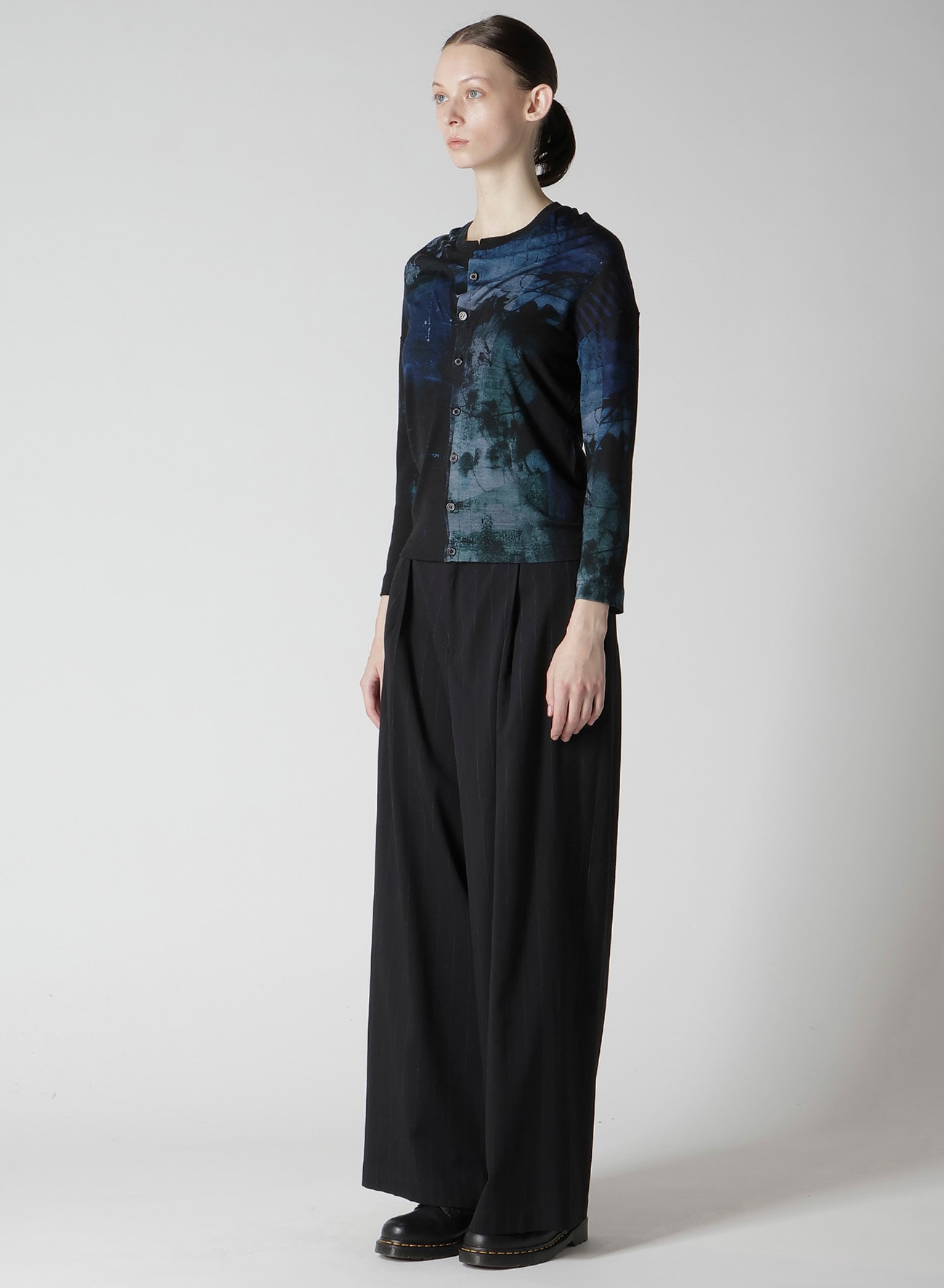 BLURRY FLOWER PRINTTED OFF NECK BUTTONED CARDIGAN