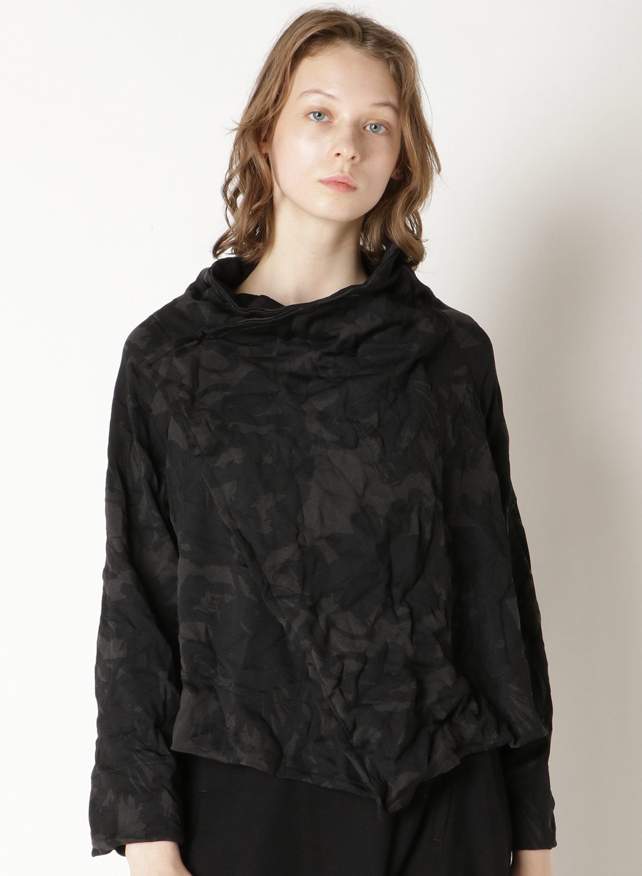 FLOWER PRINT SHRINK LAYERED JACKET