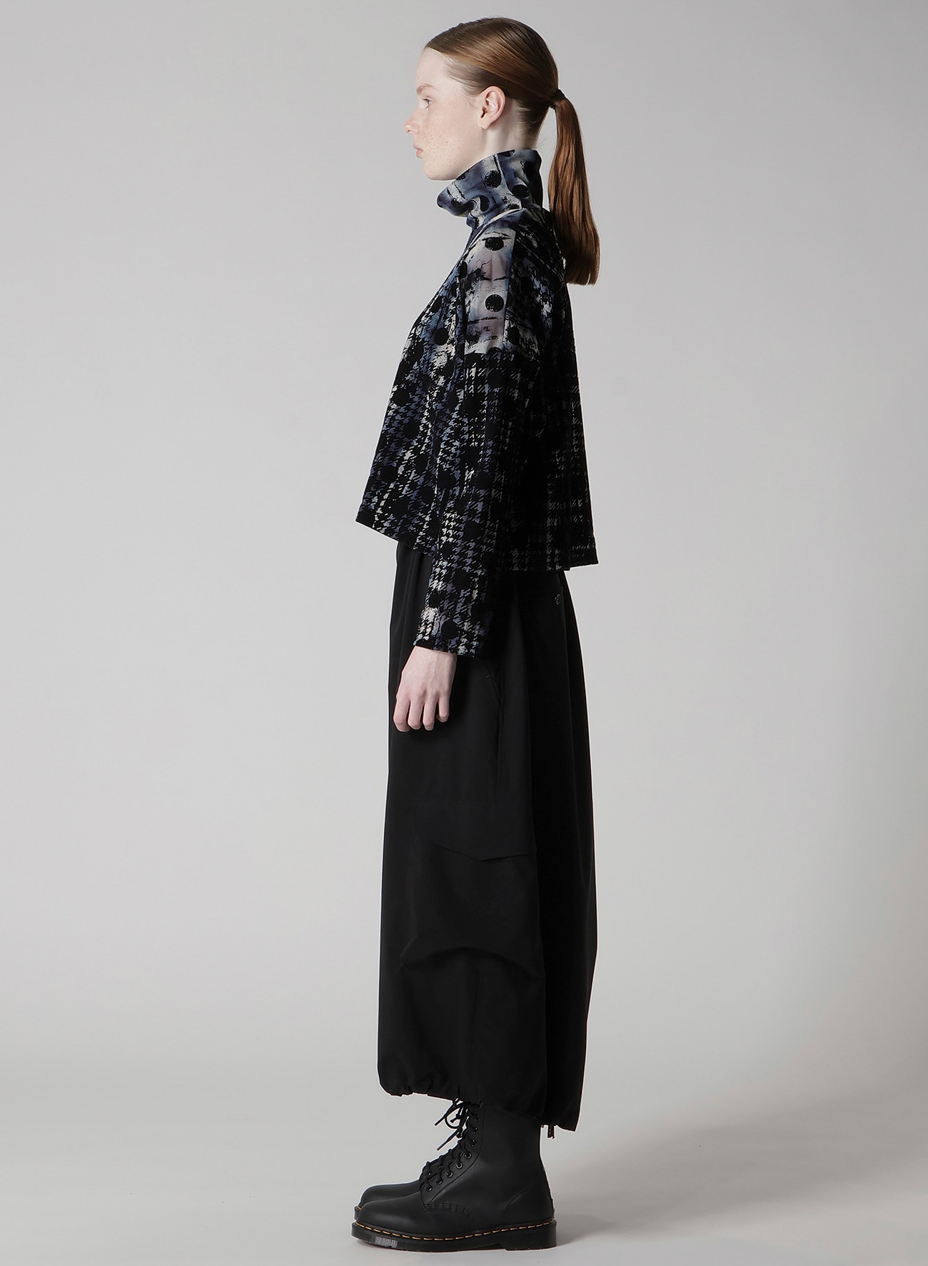 HOUNDTOOTH DOTS TULLE CROPPED HIGH-NECK T