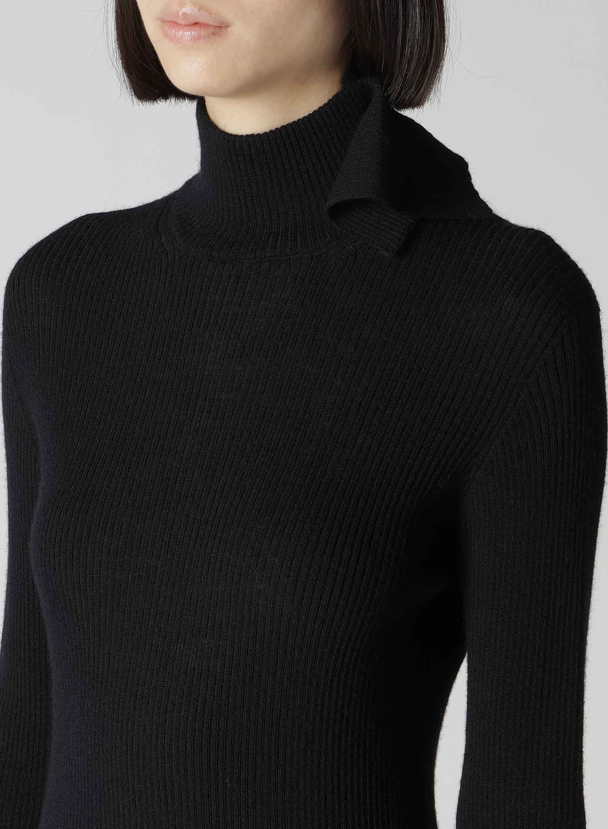 HIGH NECK RIBBED PULLOVER