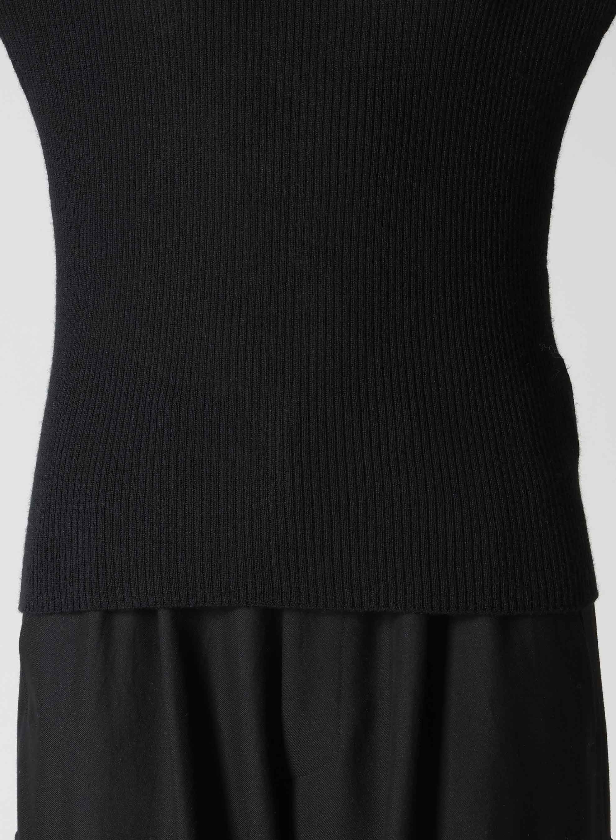 HIGH NECK RIBBED PULLOVER