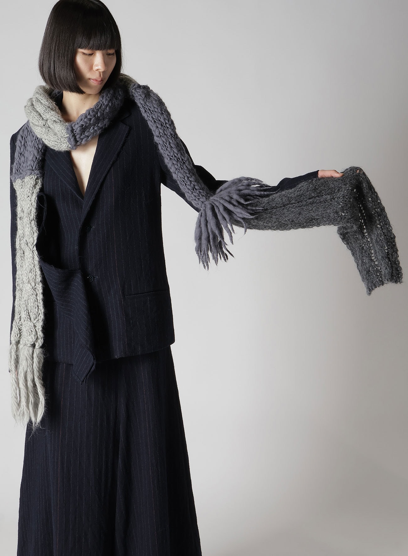 【9/13 12:00 Release】PATCHED KNITTED SCARF