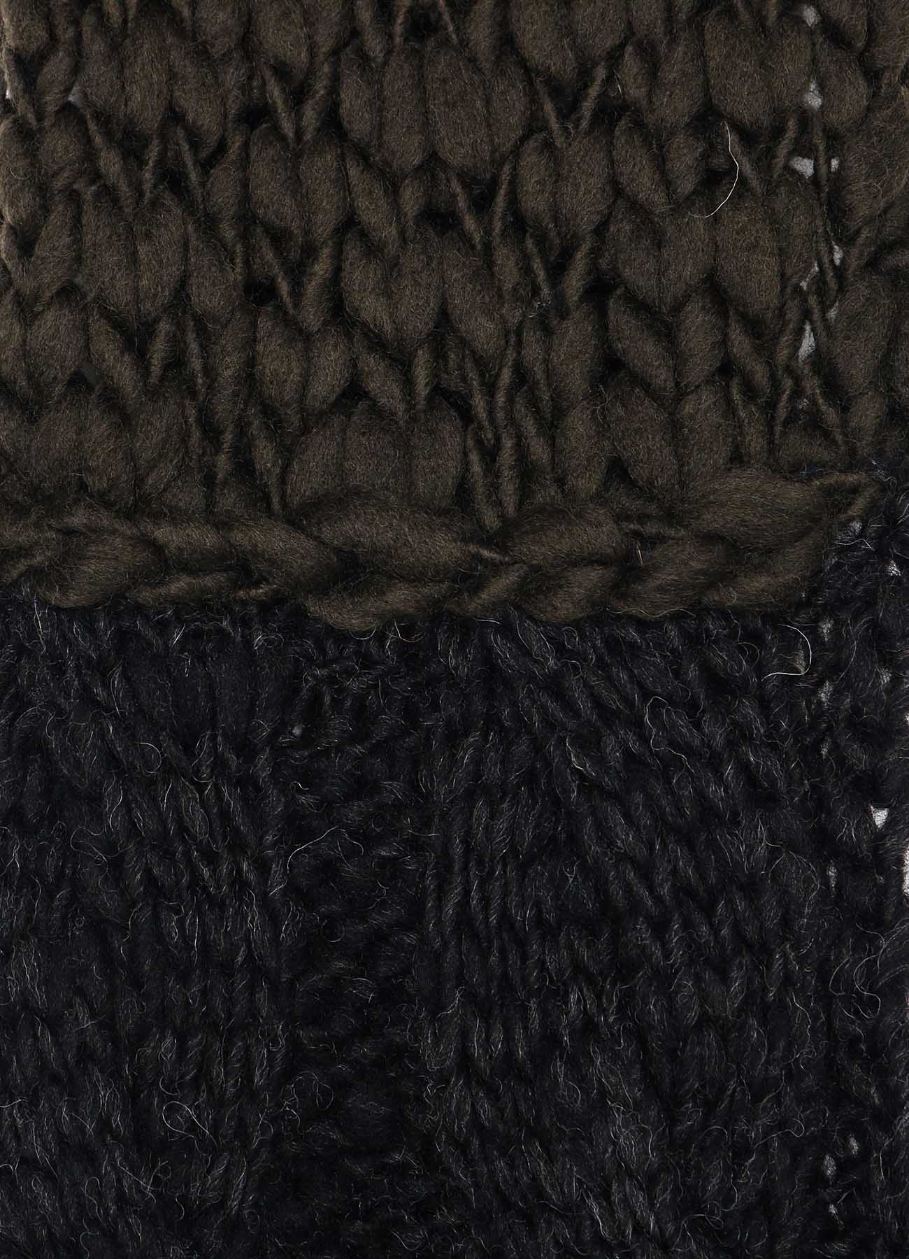 PATCHED KNITTED SCARF