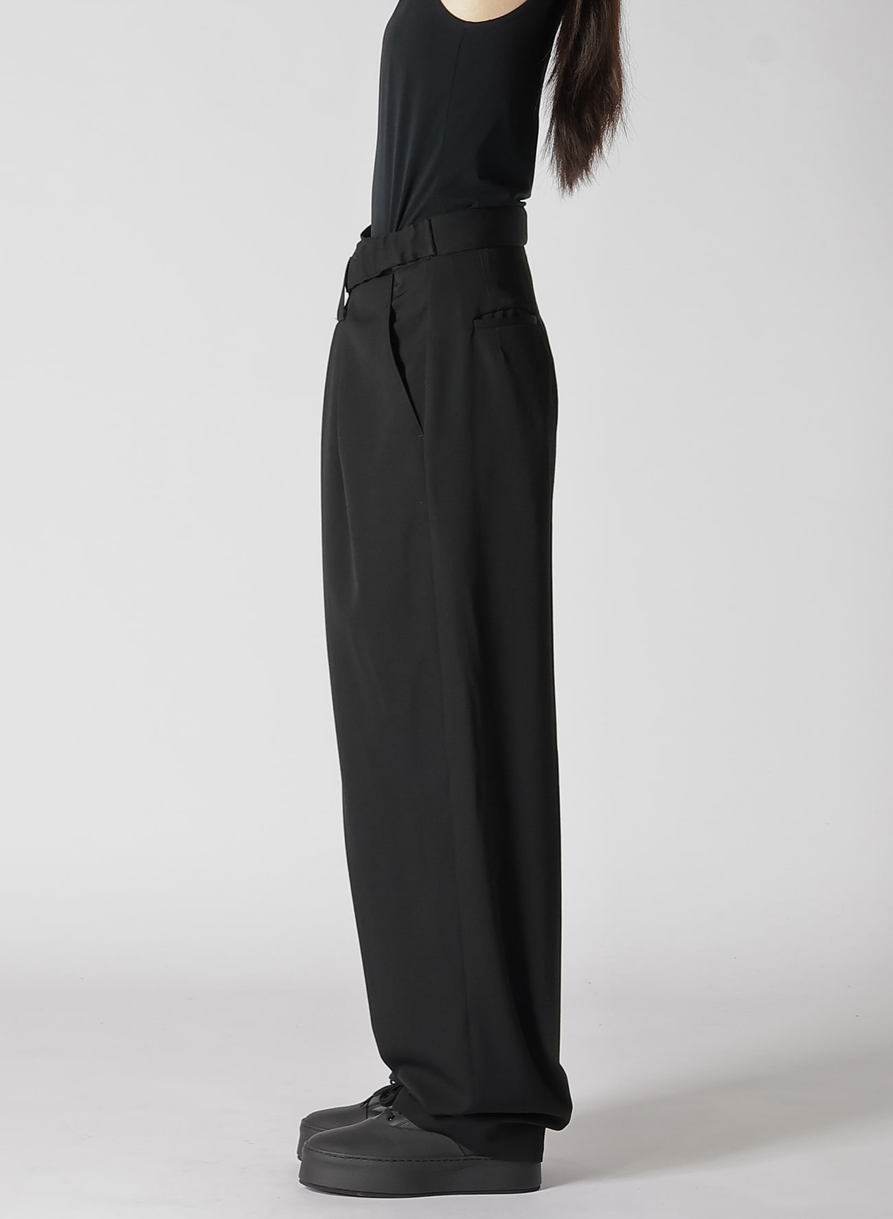 HIGH TWISTED WASHER WOOL GABARDINE FRONT TUCK PANTS