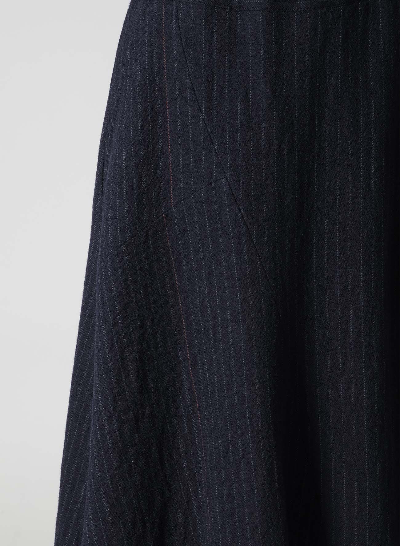 【9/13 12:00 Release】WOOL PINSTRIPE ASYMMETRIC FLARE SKIRT