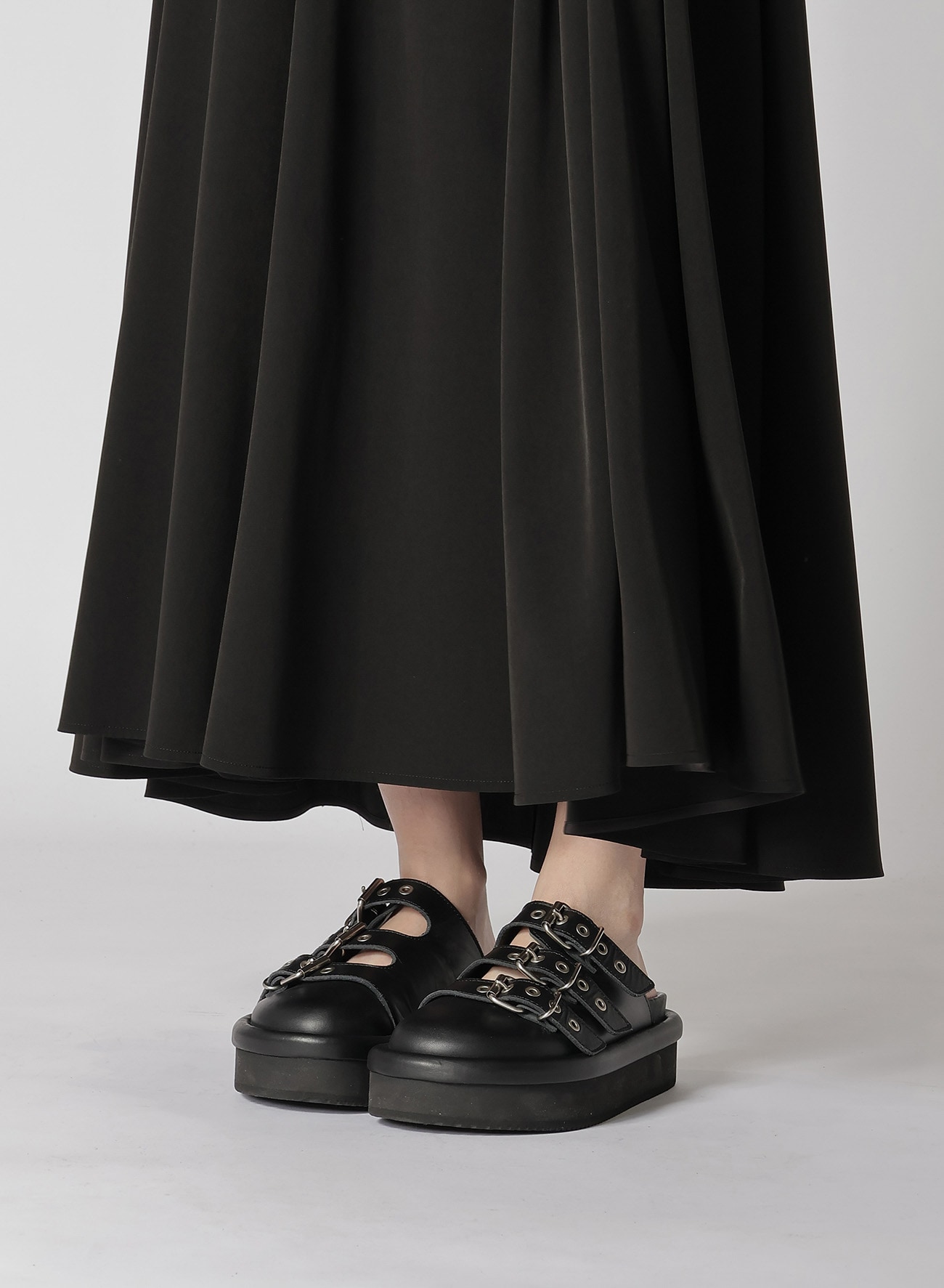 【8/7 12:00 Release】TRIACETATE/POLYESTER SKIRT