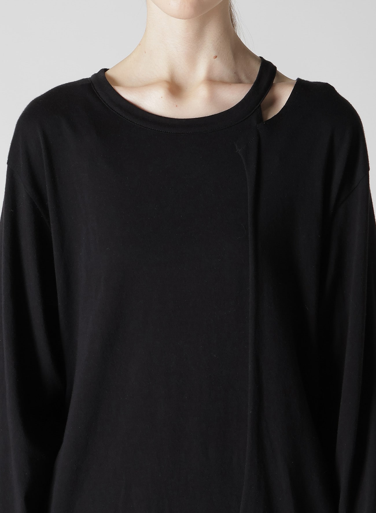 40/-SOFT JERSEY LEFT ASYMMETRIC LONG SLEEVE T