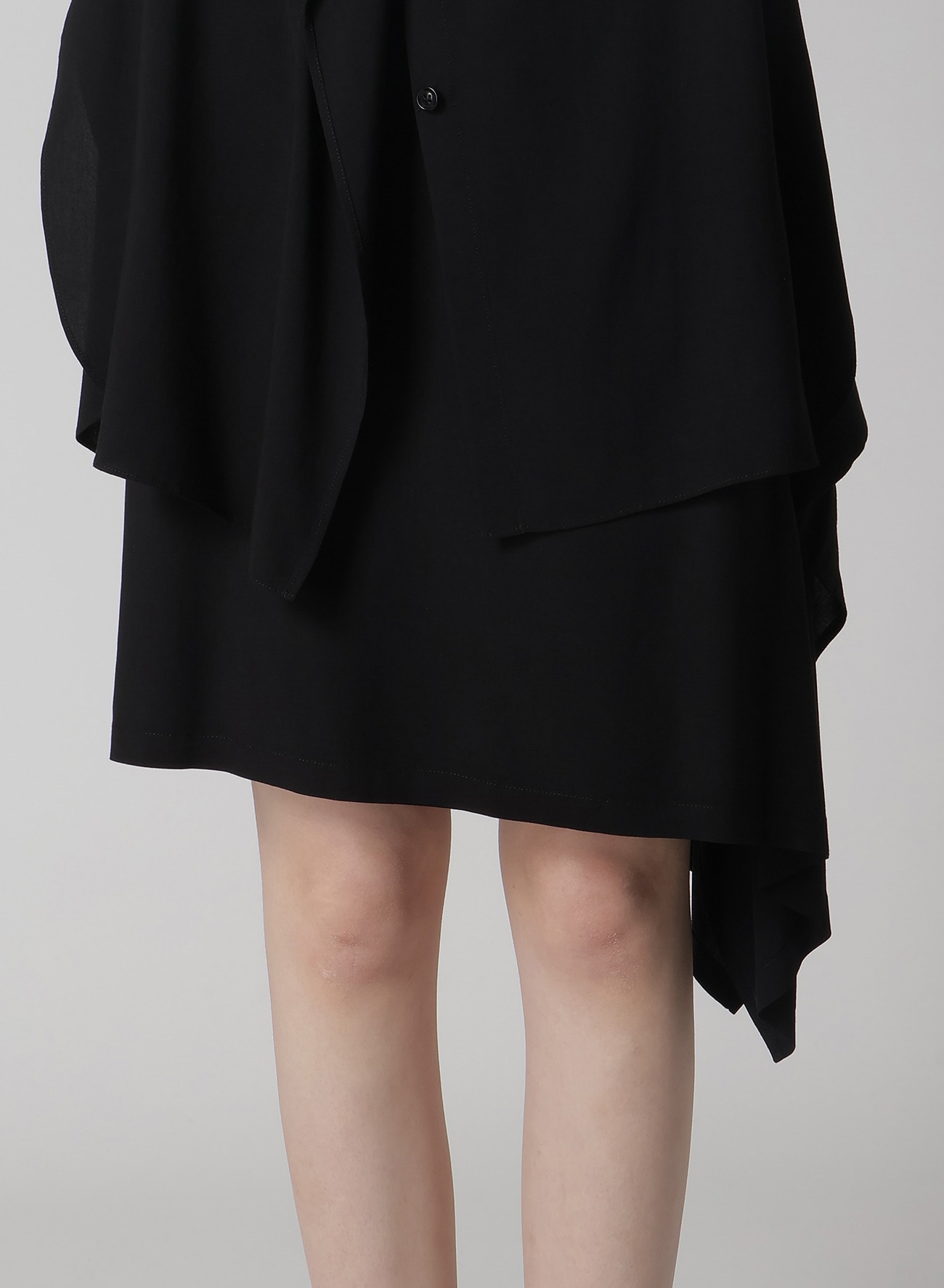 RAYON/CAMBRIC RIGHT SIDE DRAPE BLOUSE