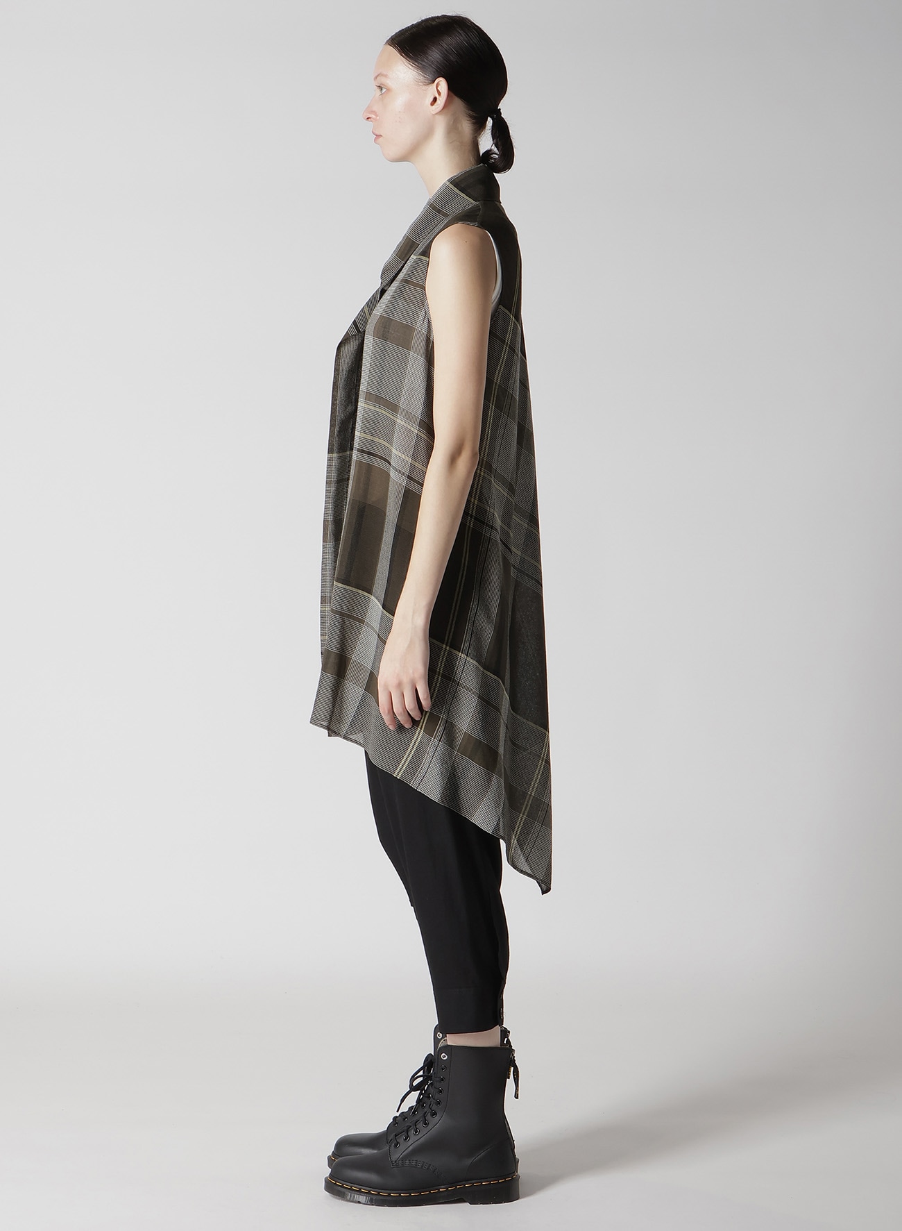 GAUZE PLAID TIE STYLE SLEEVELESS BLOUSE