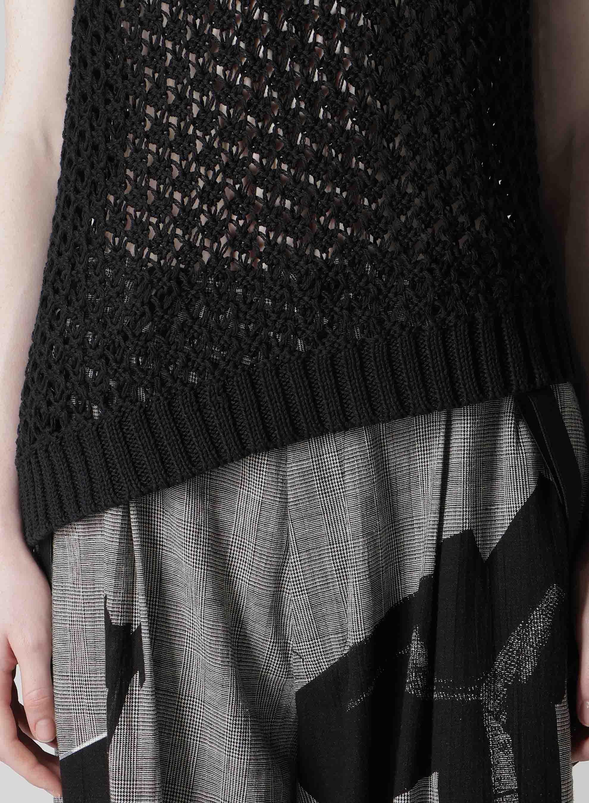 OPENWORK DESIGN DIAGONAL SLEEVELESS PULLOVER