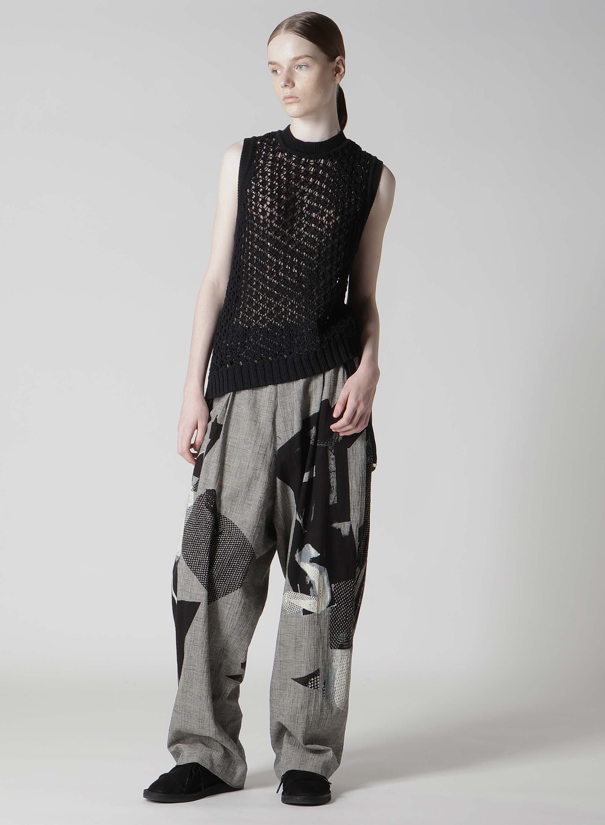 OPENWORK DESIGN DIAGONAL SLEEVELESS PULLOVER