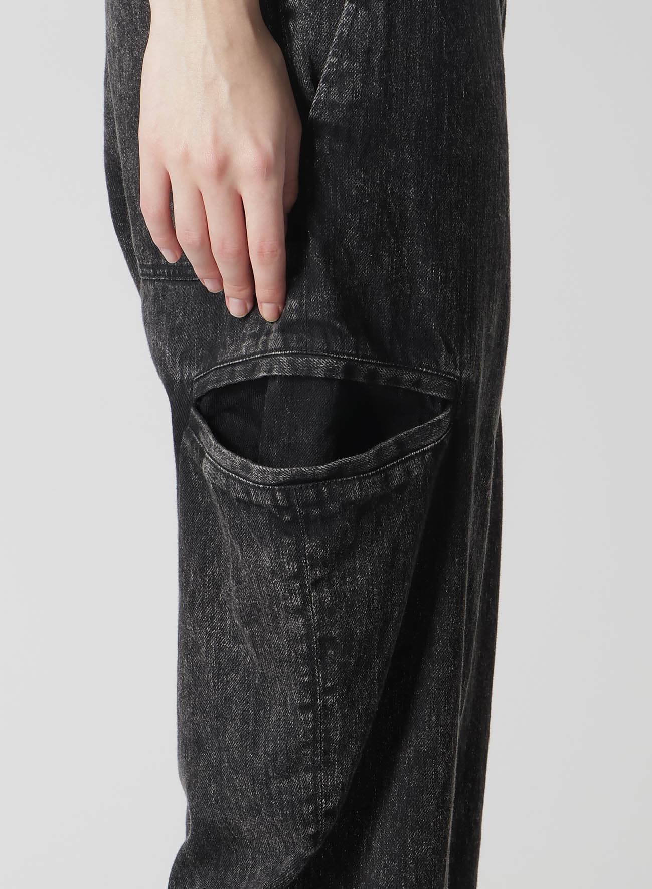 8OZ BLEACHED DENIM TAPERED PANTS