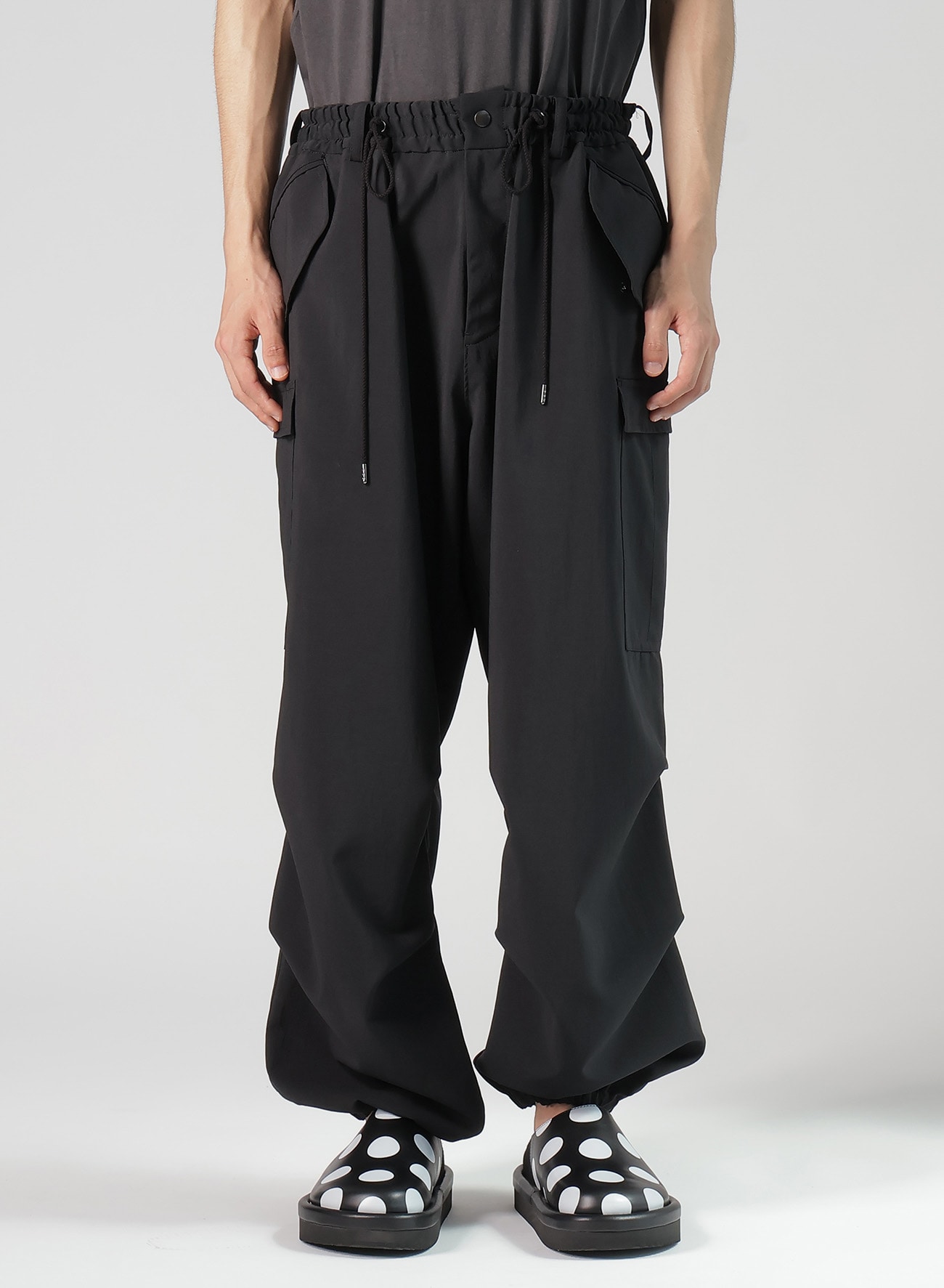 RECYCLE TASLAN NYLON GABARDINE CARGO PANTS