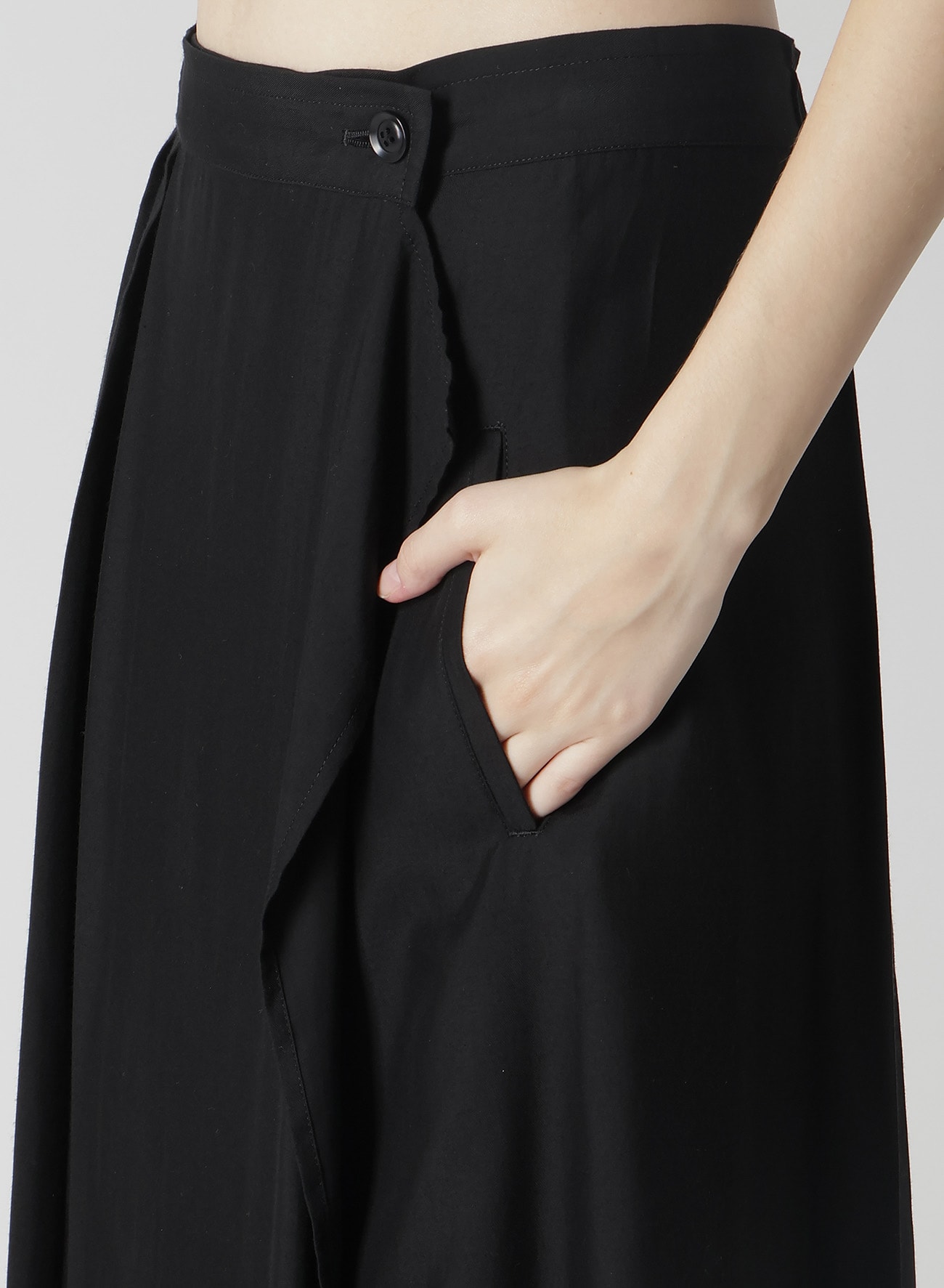 4OZ CU/DUNGAREE TWILL PLEATED WRAP SKIRT