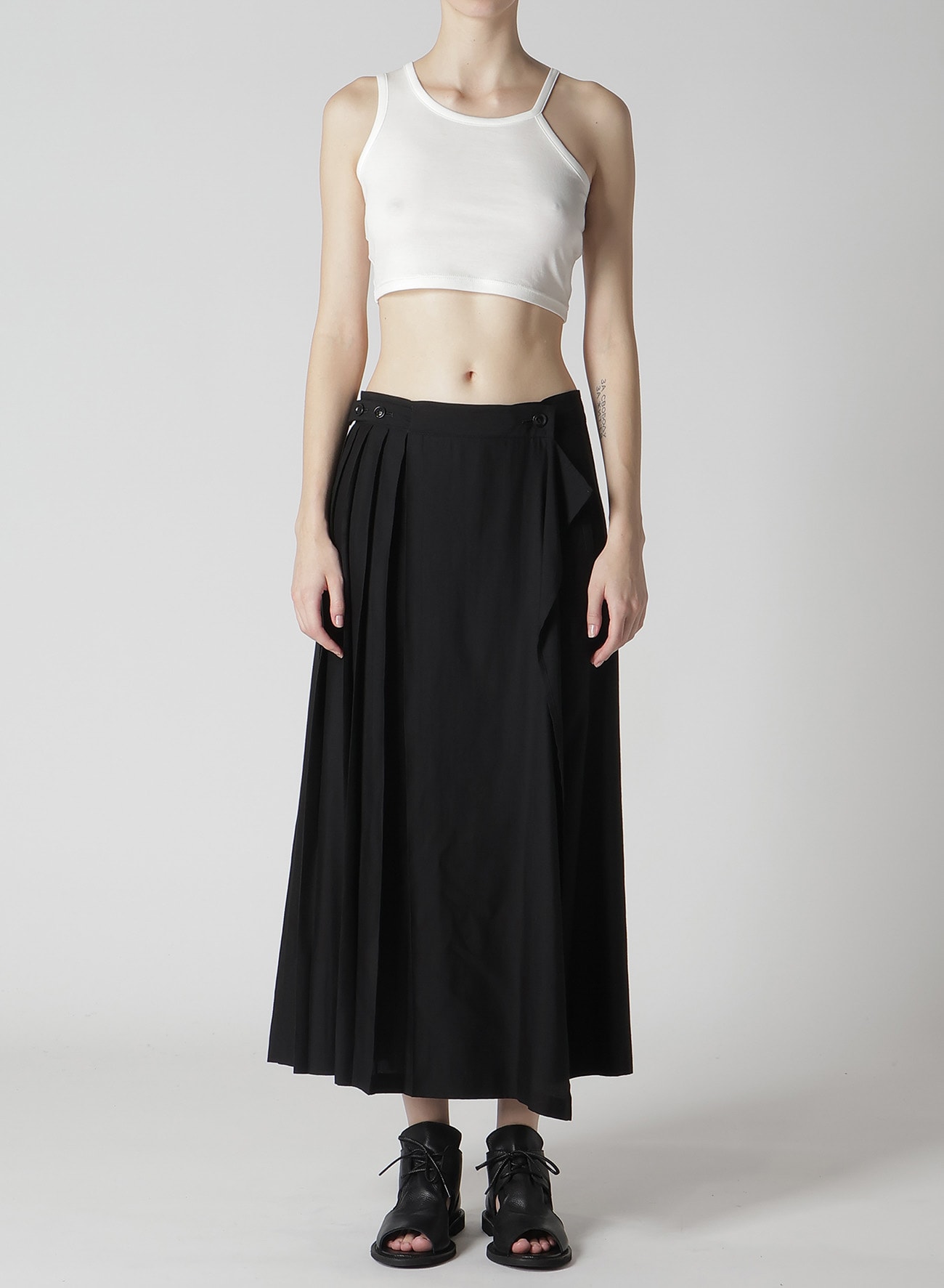 4OZ CU/DUNGAREE TWILL PLEATED WRAP SKIRT