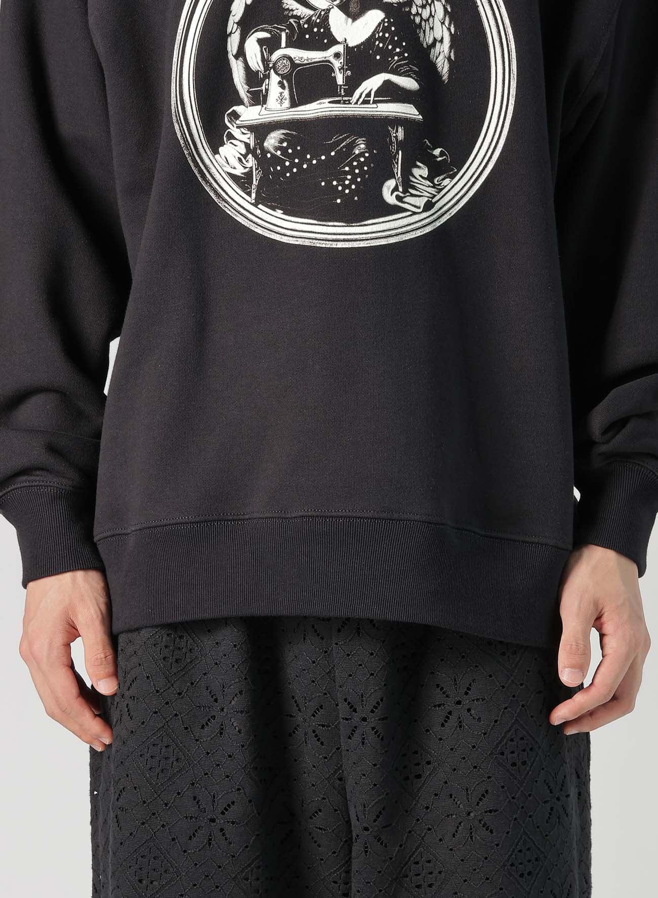 ANGEL PRINT SWEATSHIRT