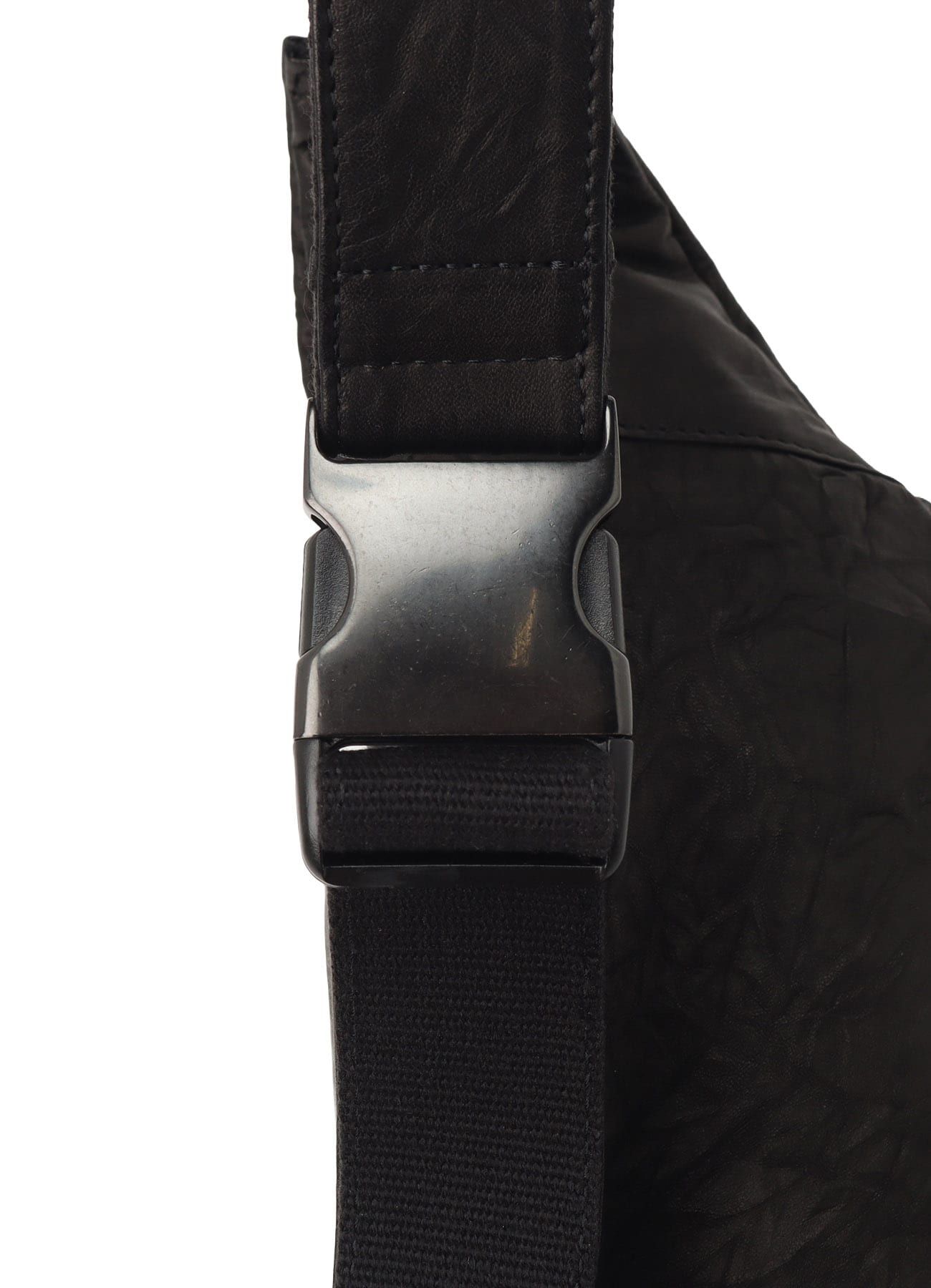 【THE SHOP先行】TWISTED SOFT LEATHER POCKET BAG