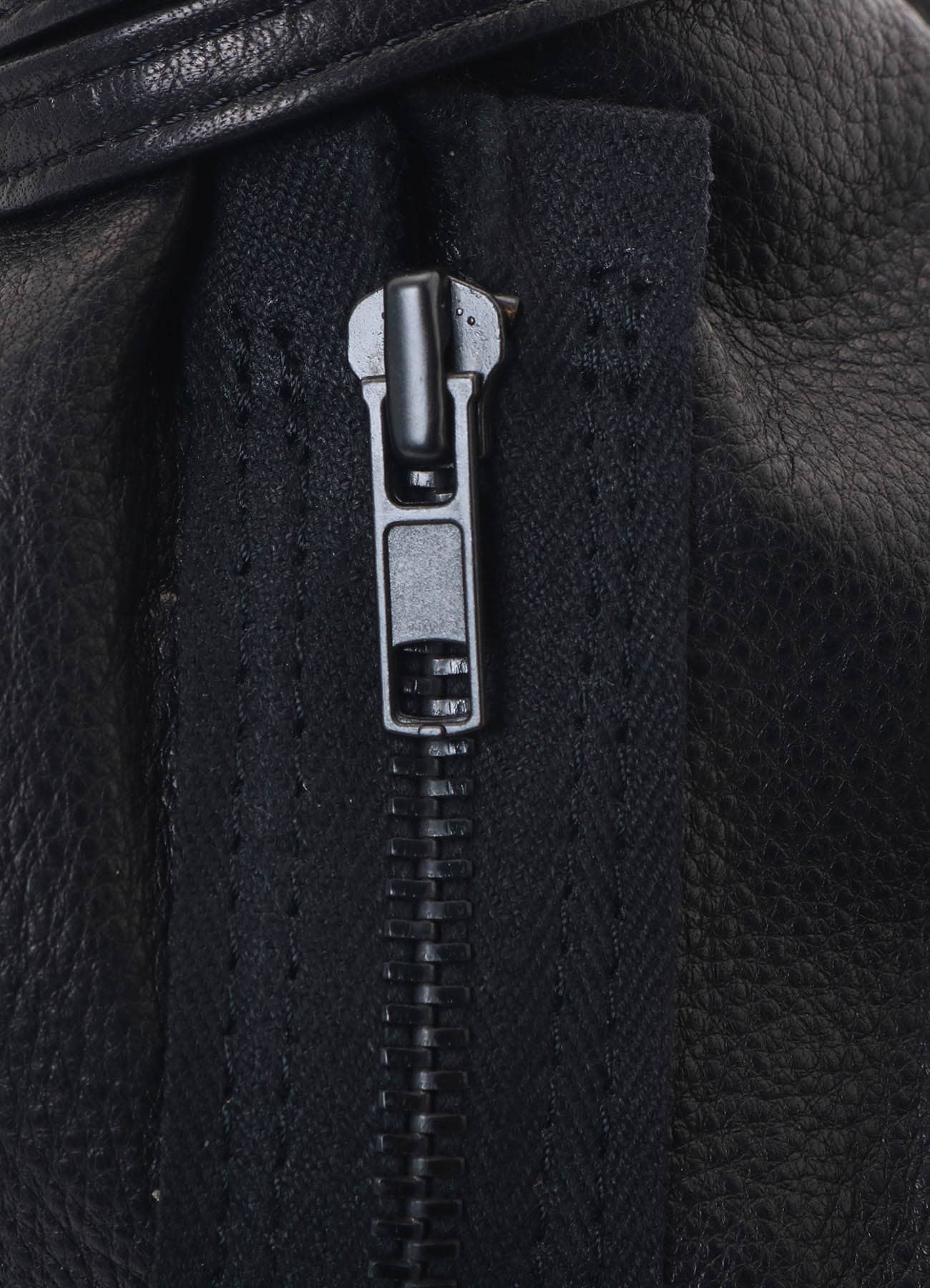 SOFT LEATHER  ZIPPER MINI POCHETTE