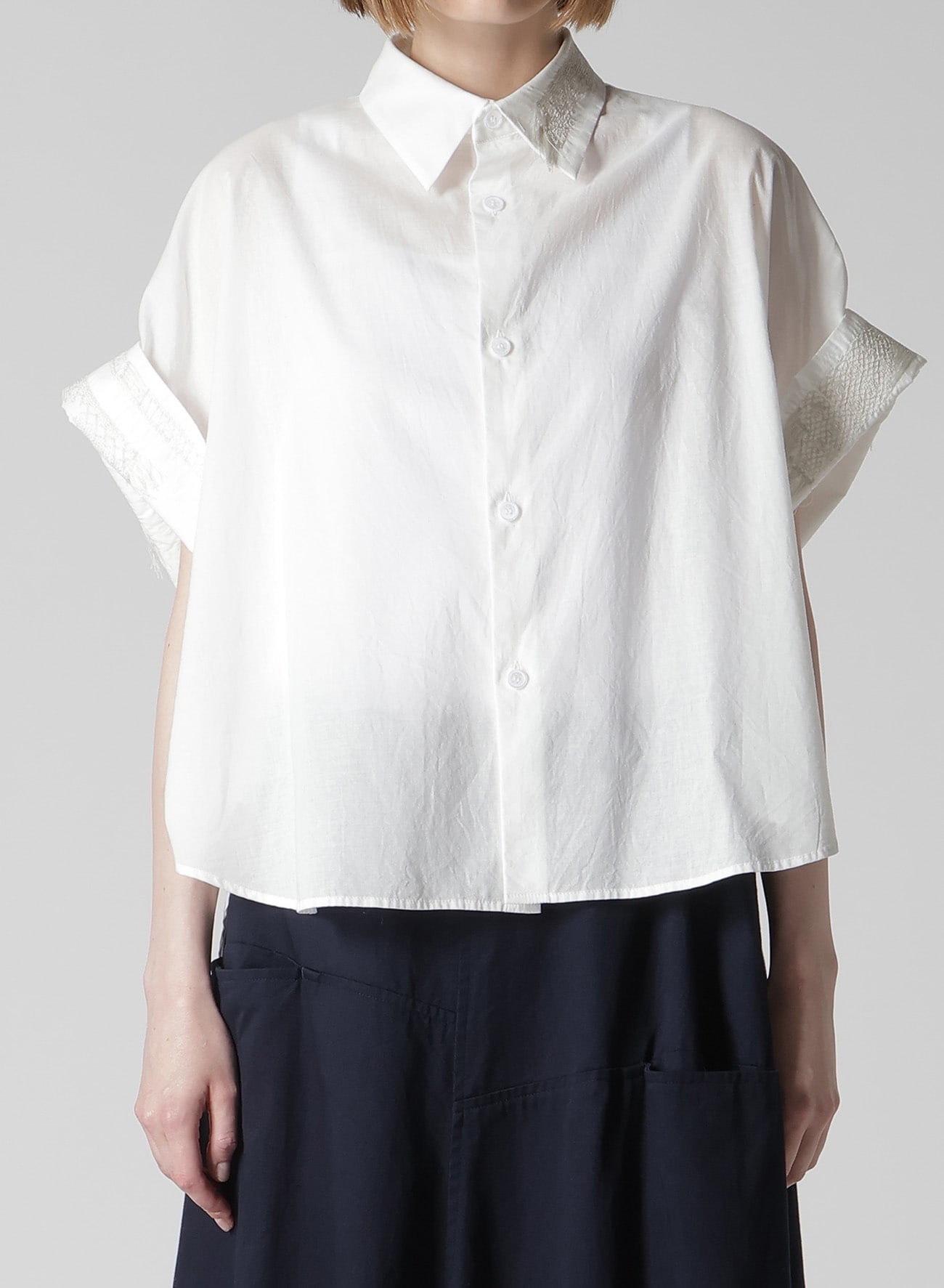 COTTON LAWN SHORT CUFFS BLOUSE