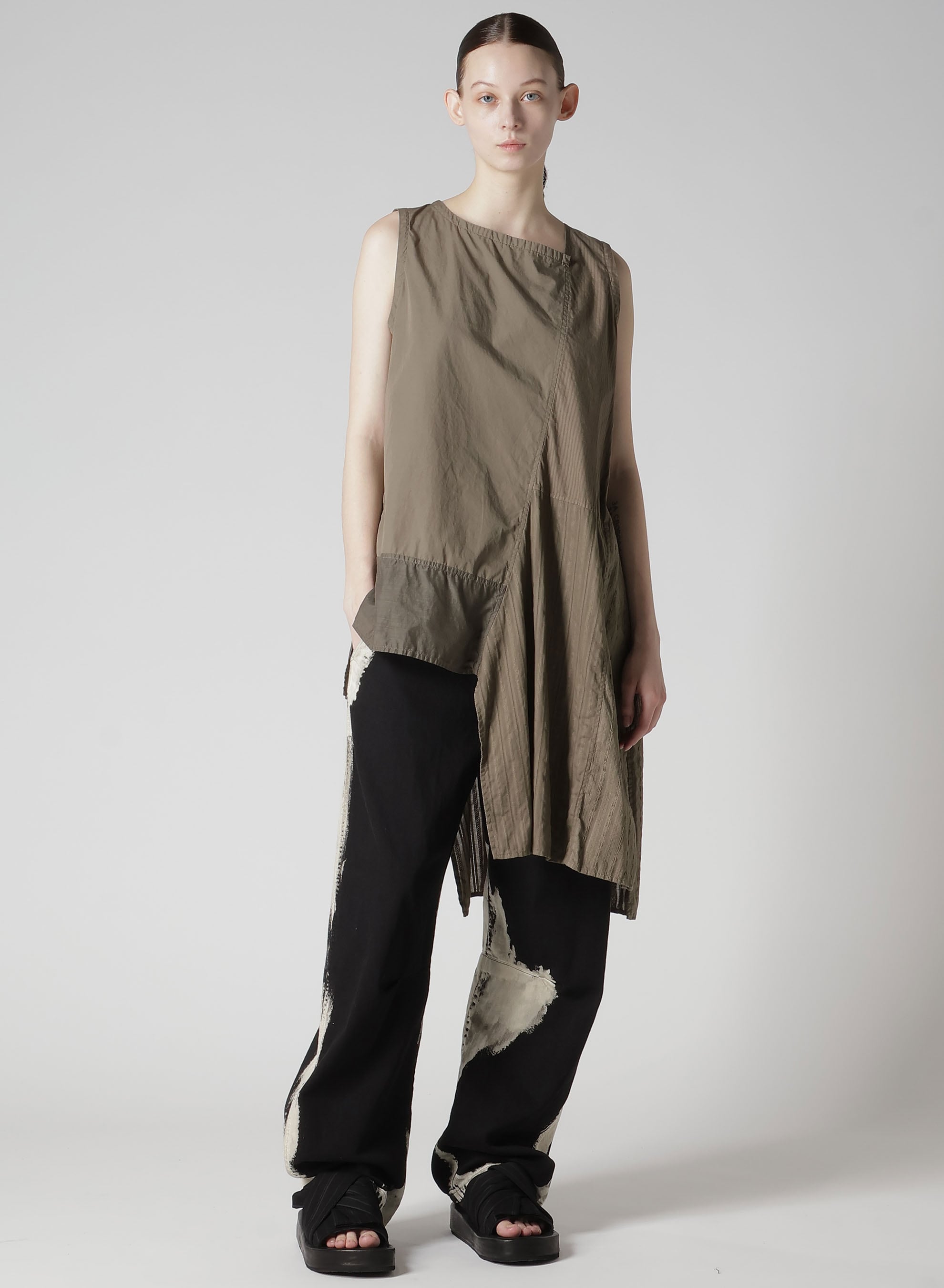 PATCHWORK ASYMMETRIC SLEEVELESS BLOUSE
