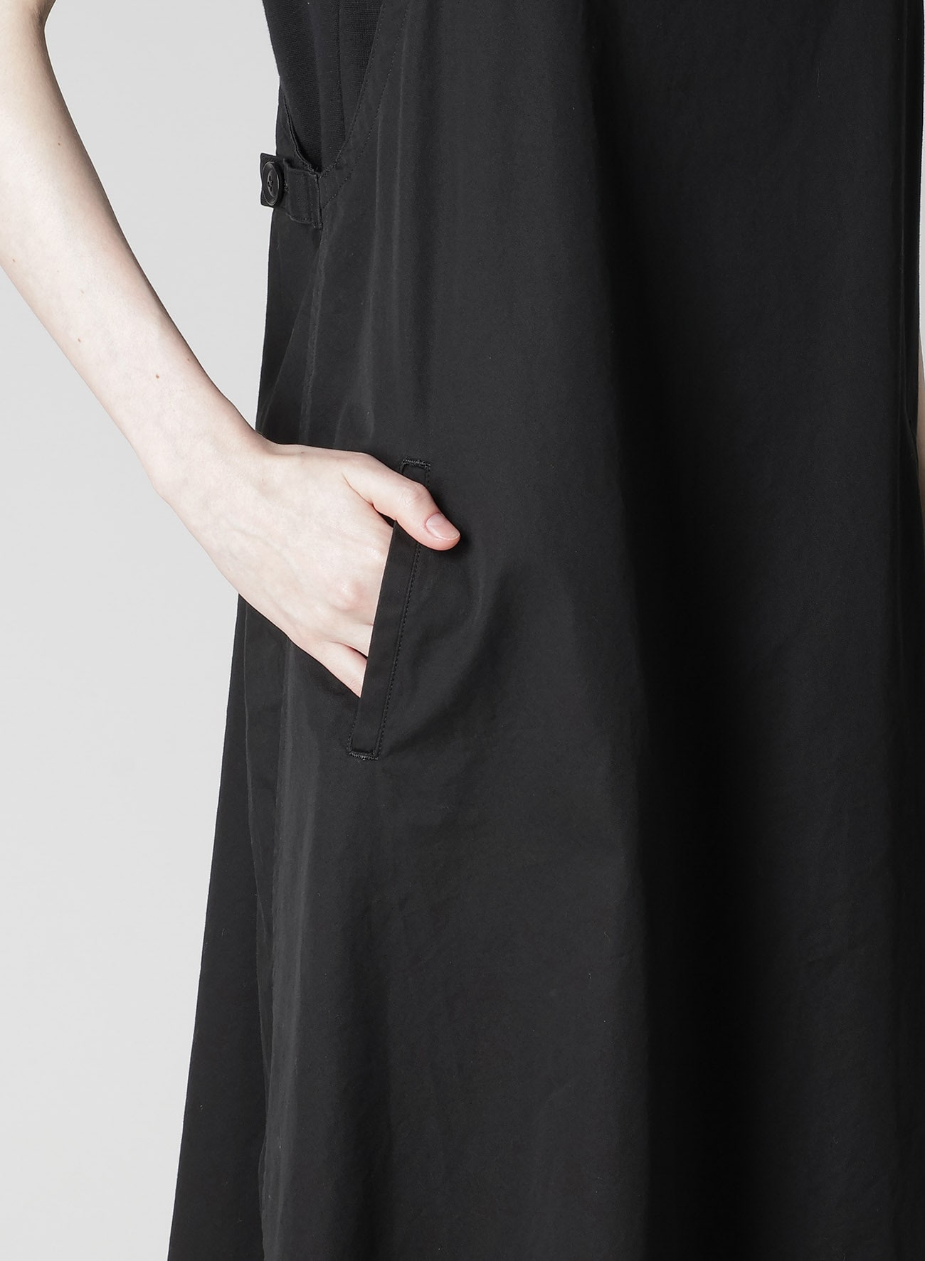 COTTON TWILL BACK CROSSED PULLOVER DRESS