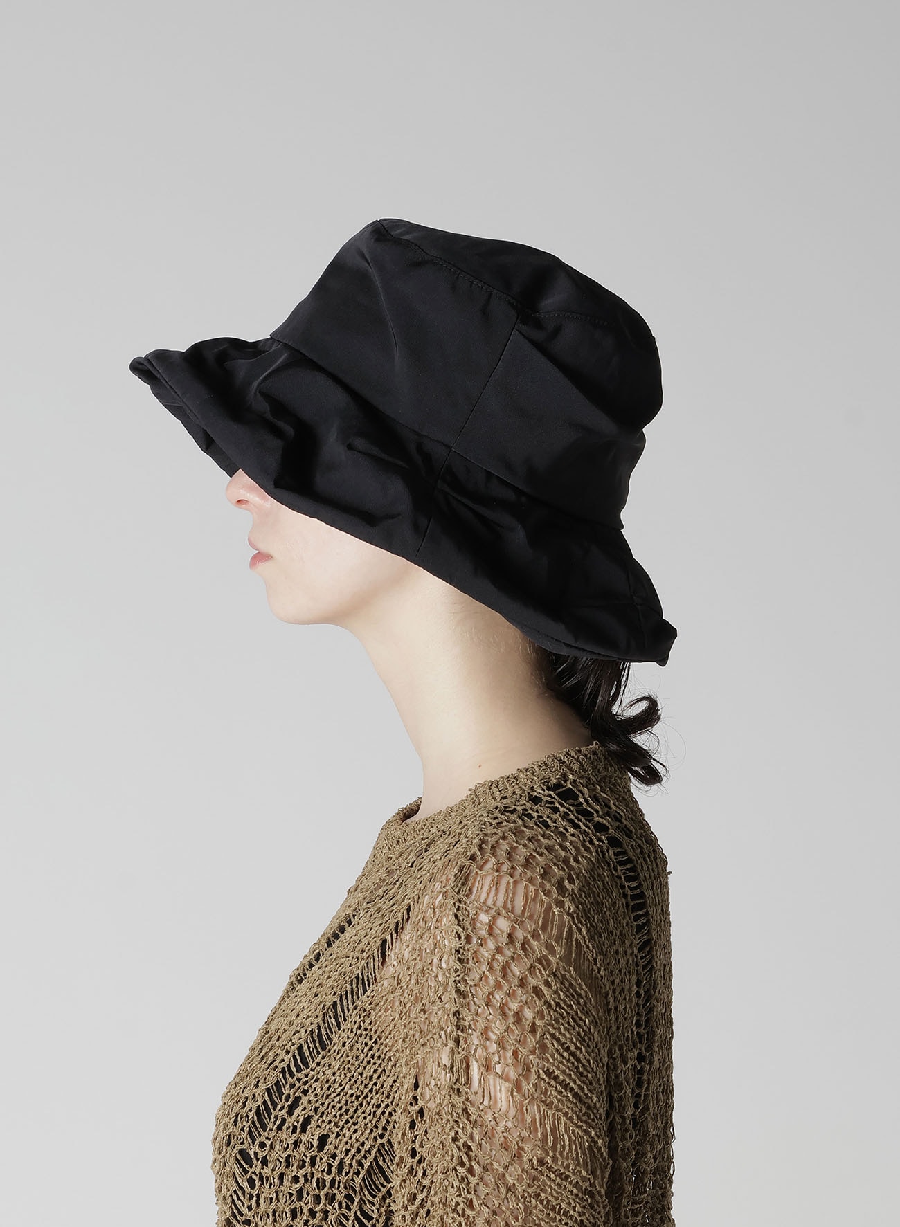 POLYESTER TUCKED CASABLANCA