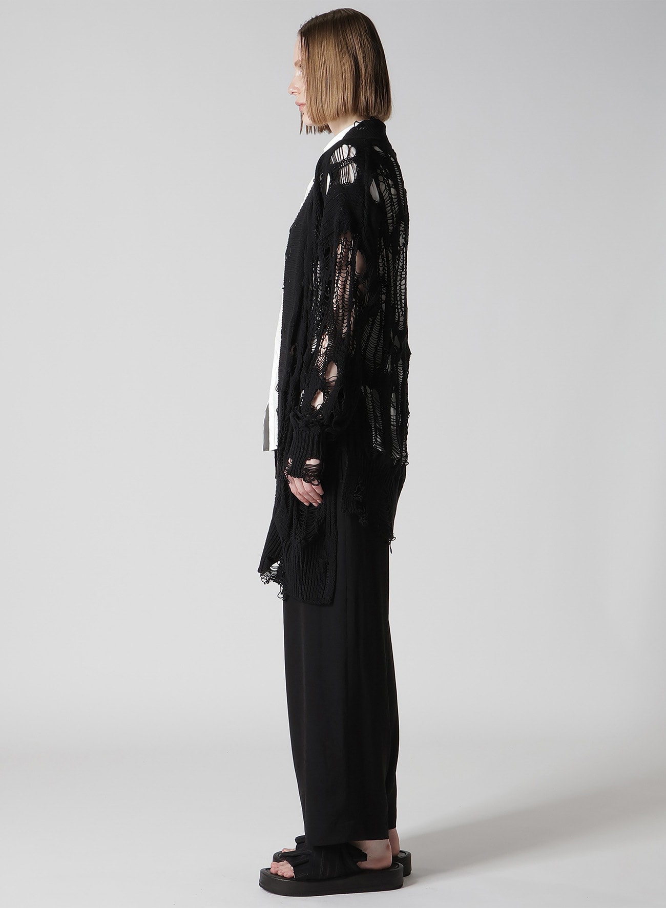 THREAD DESIGN KNIT CARDIGAN