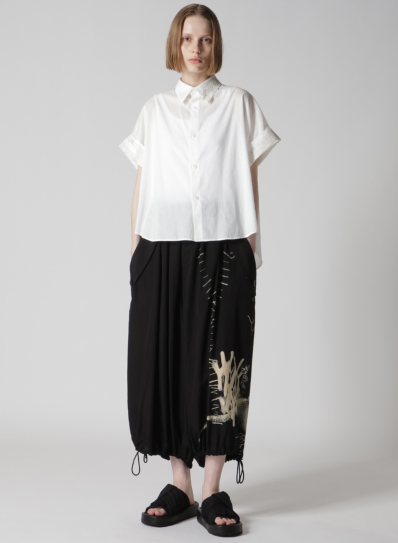 CUPRO DUNGAREE "Y" PRINT ELASTIC-WAIST PANTS