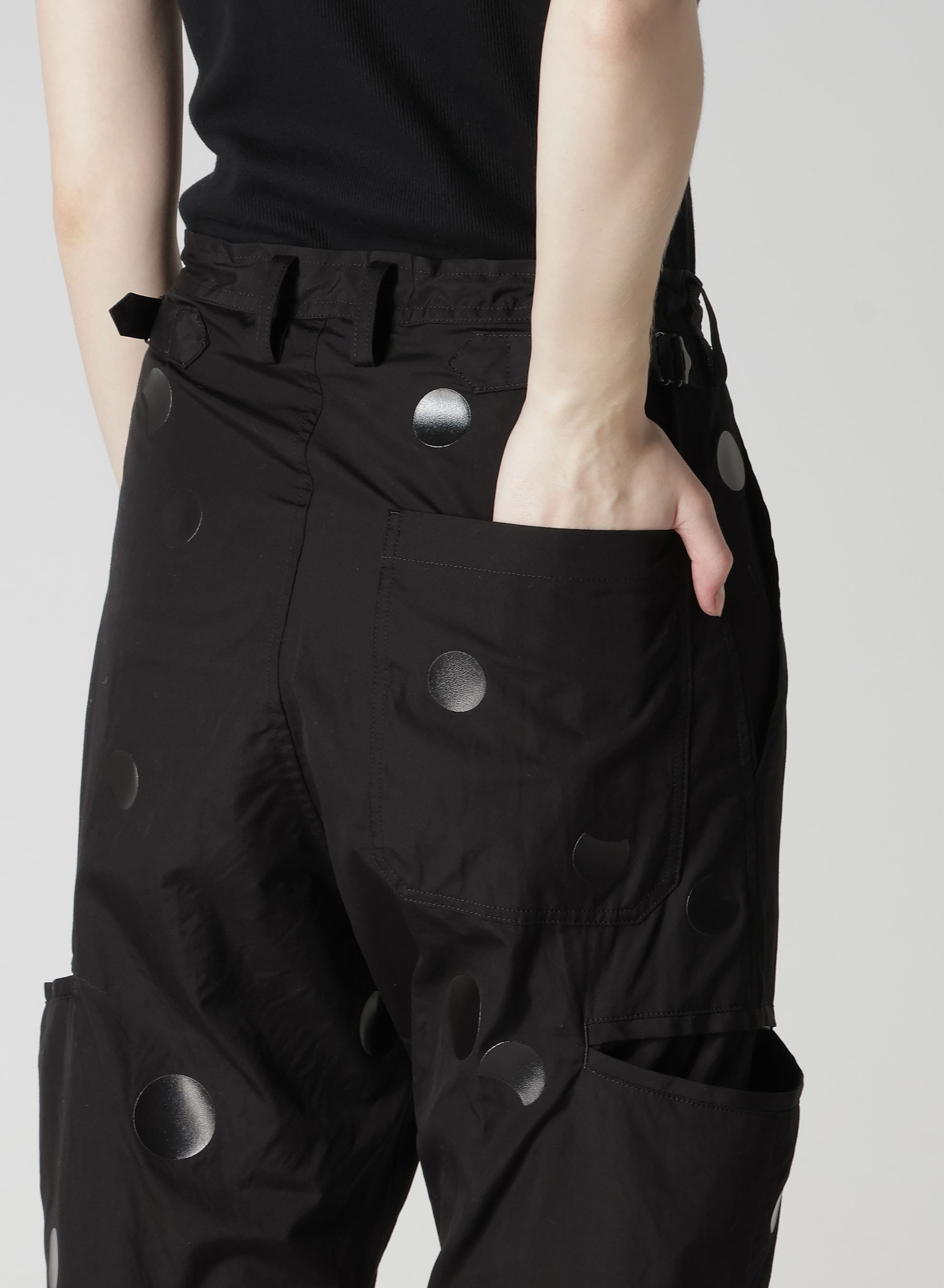 100/2 BROAD DOT PIGMENT PRINT TAPERED PANTS
