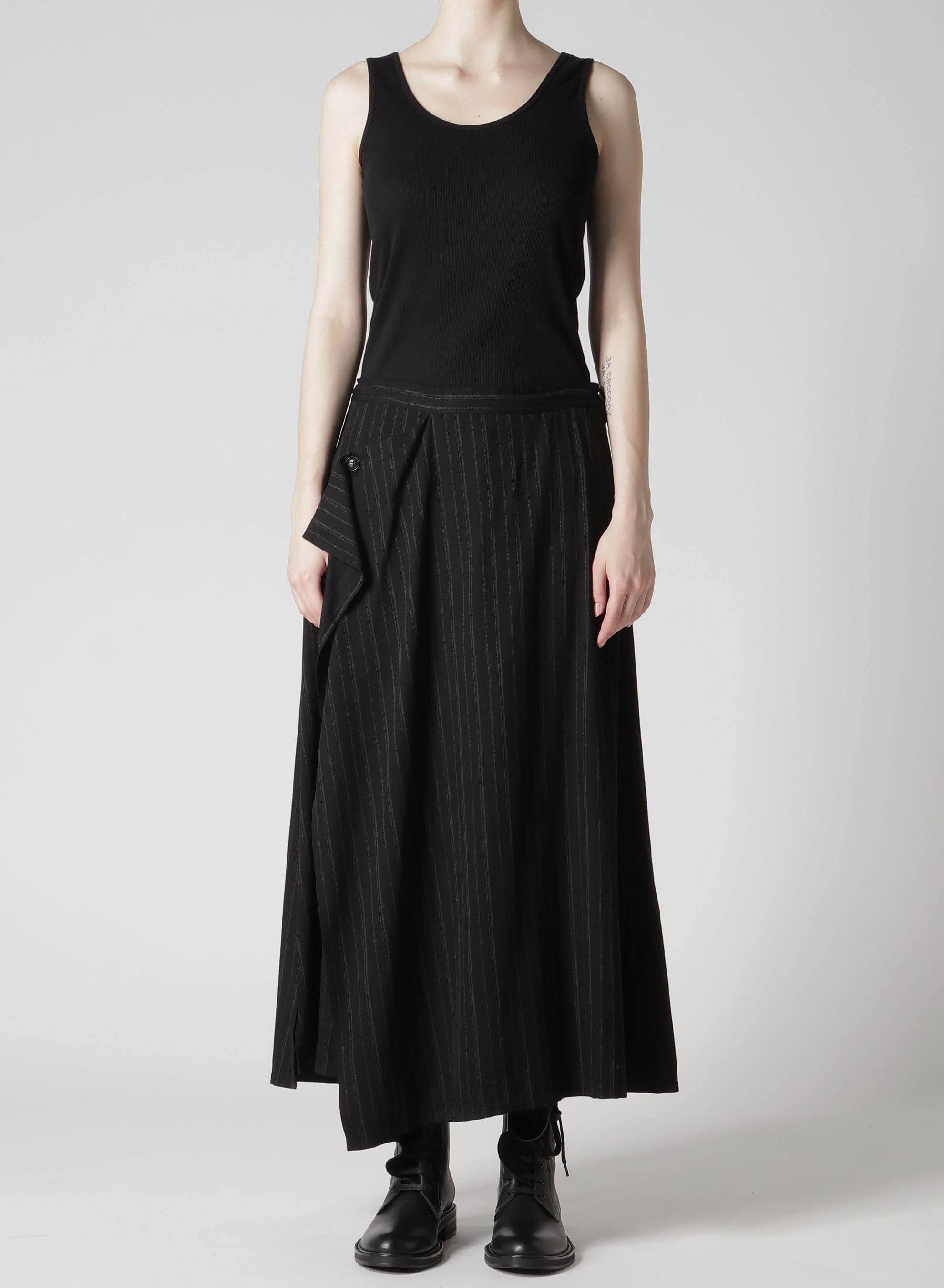 RY/ STRIPE TRIANGLE FRONT STITCH SKIRT