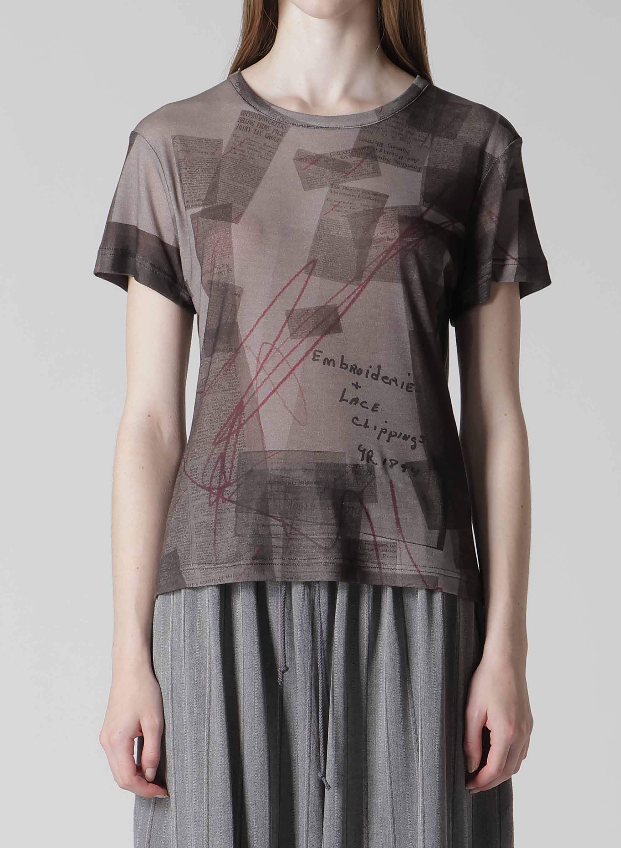 COTTON INTERLOCK NEWSPAPER PRINT SHORT SLEEVE TEE