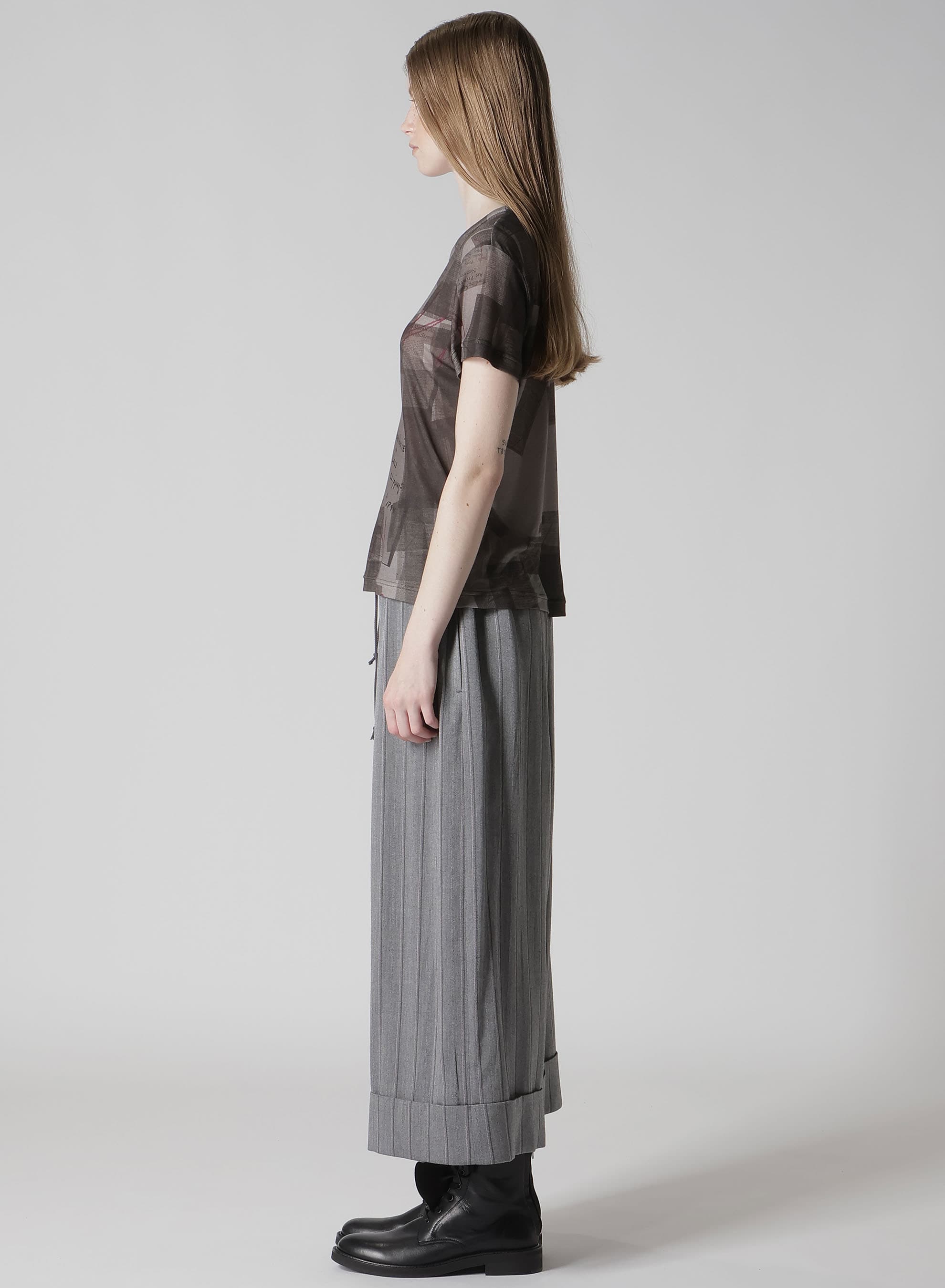 COTTON INTERLOCK NEWSPAPER PRINT SHORT SLEEVE TEE