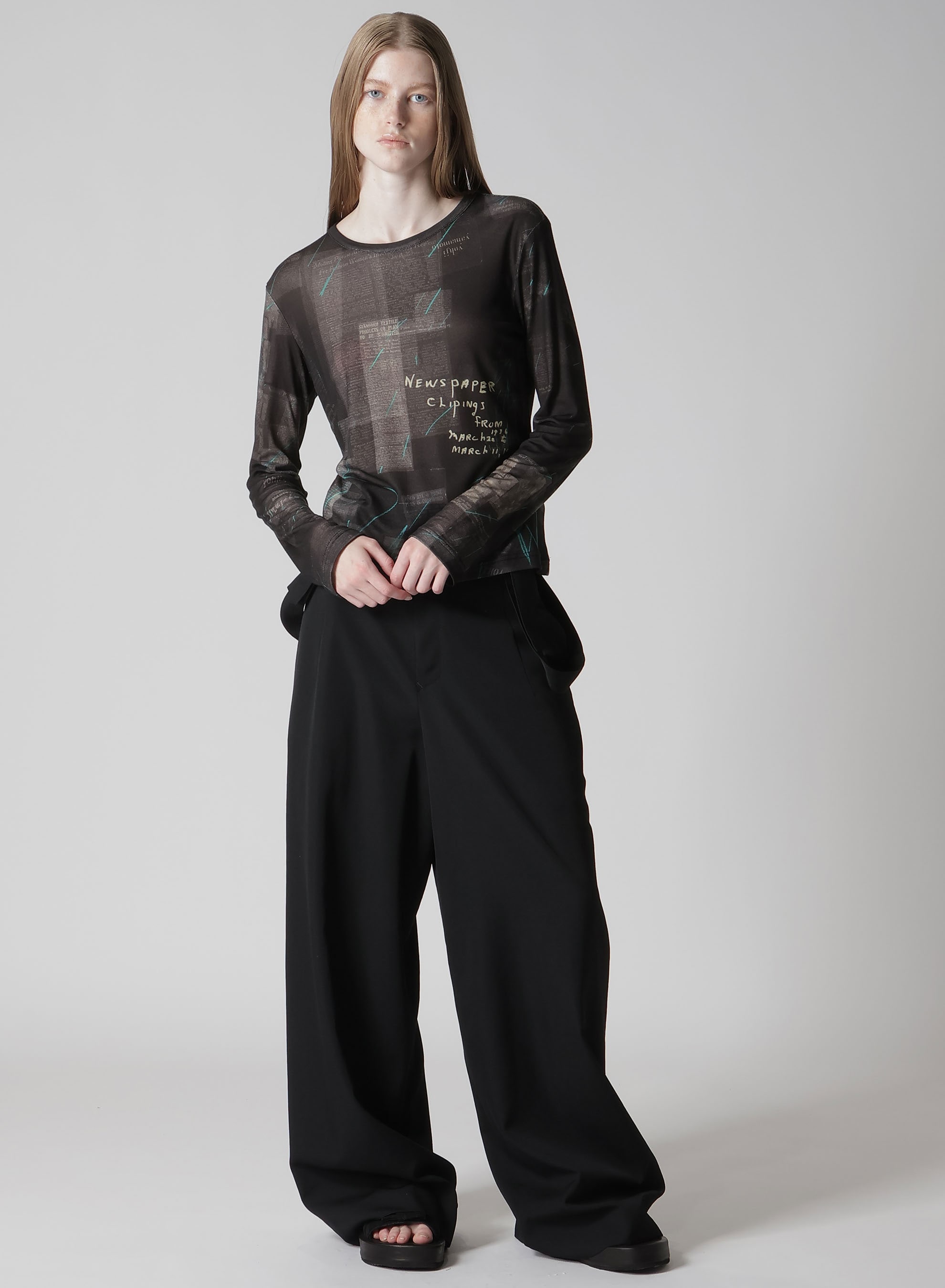 COTTON INTERLOCK NEWSPAPER PRINT LONG SLEEVE TEE