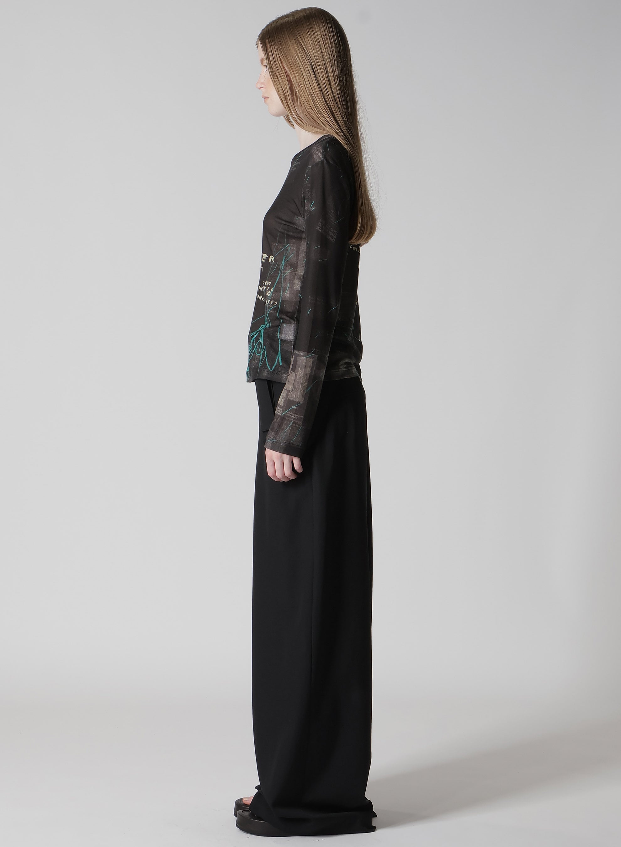 COTTON INTERLOCK NEWSPAPER PRINT LONG SLEEVE TEE