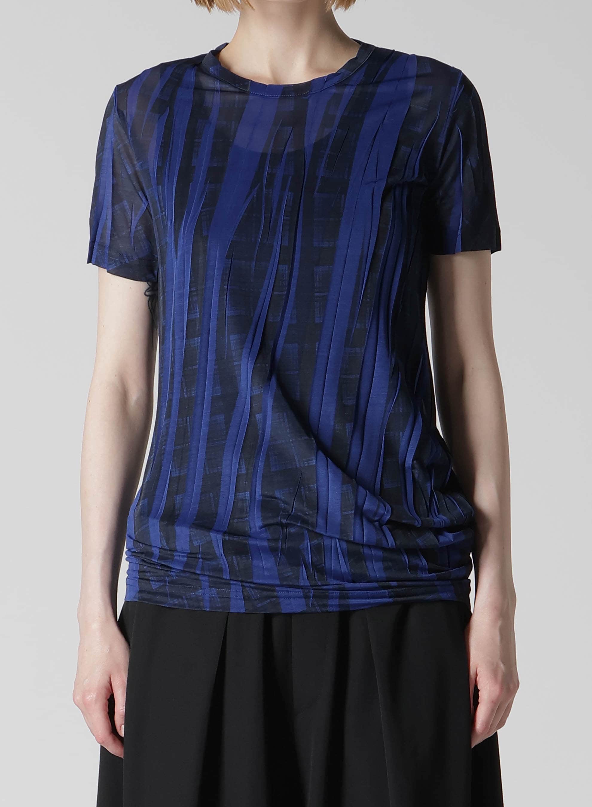 PLEATED PLAID PRINT SHORT SLEEVE TEE