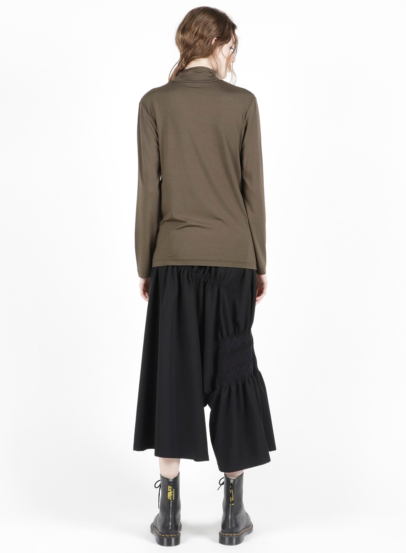 SMOCKING JQ GATHERED COLLAR PULLOVER