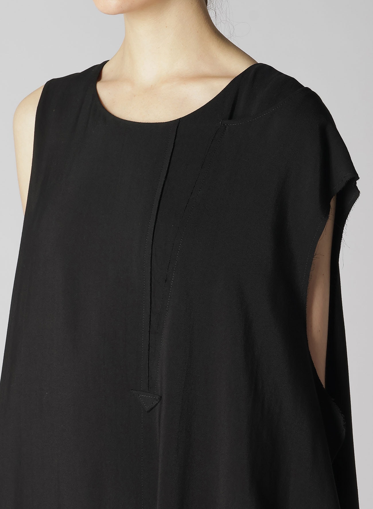 RAYON CUPRO SLEEVELESS LEFT SLITTED DRESS(XS Black): Y's｜THE SHOP 