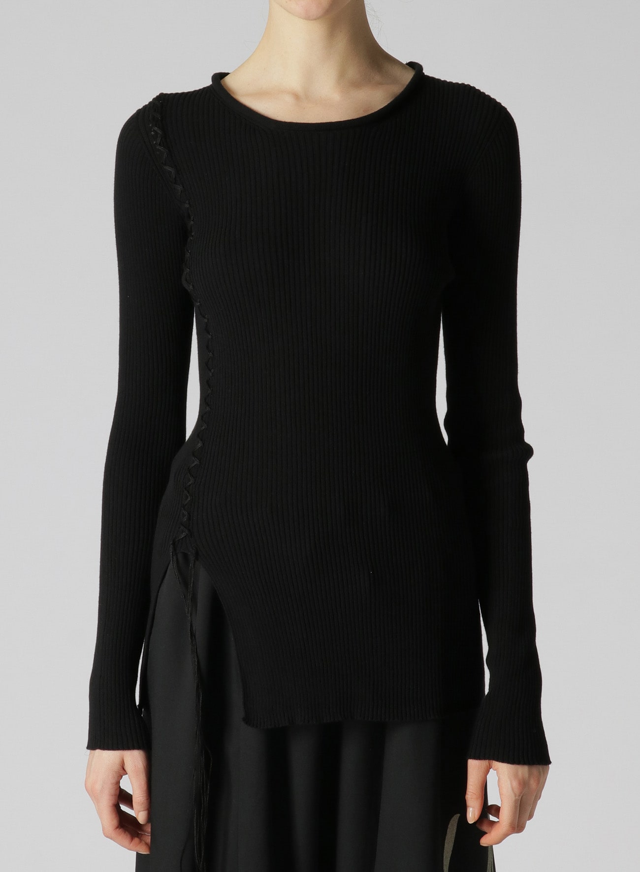 LACED UP LONG SLEEVE ROUND NECK RIBBED KNIT(S Black): Y's｜THE 